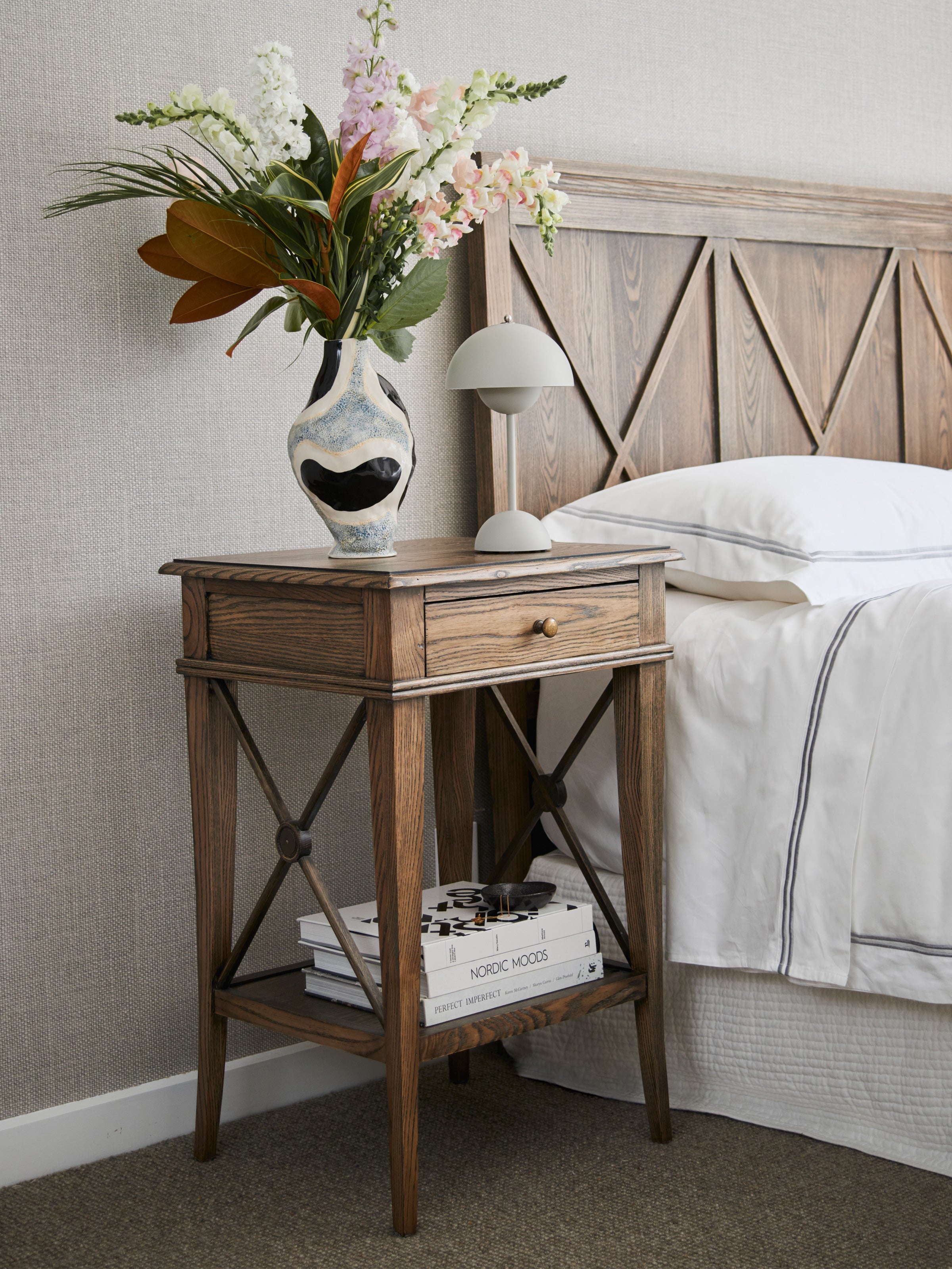 Hebrides Bedside Table | Oak-2