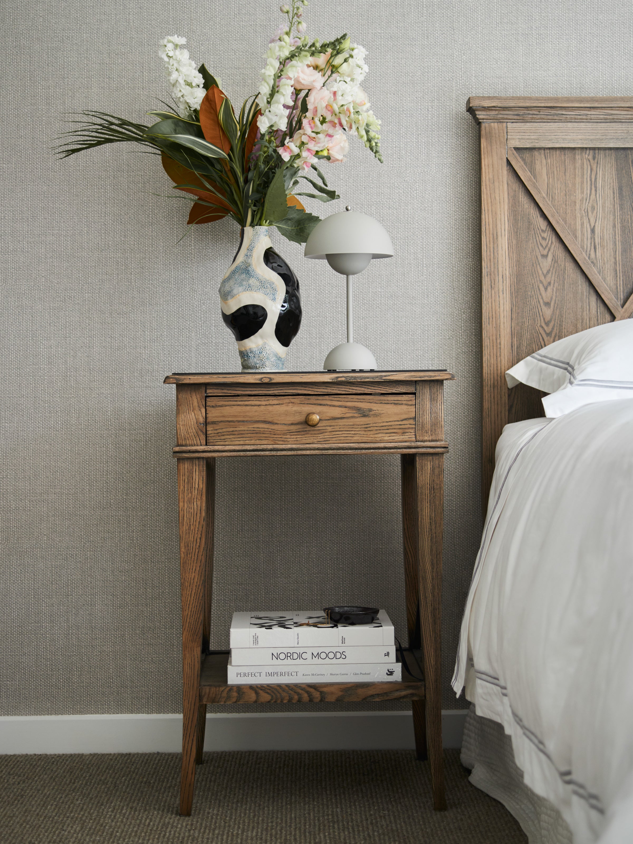 Hebrides Bedside Table | Oak-3
