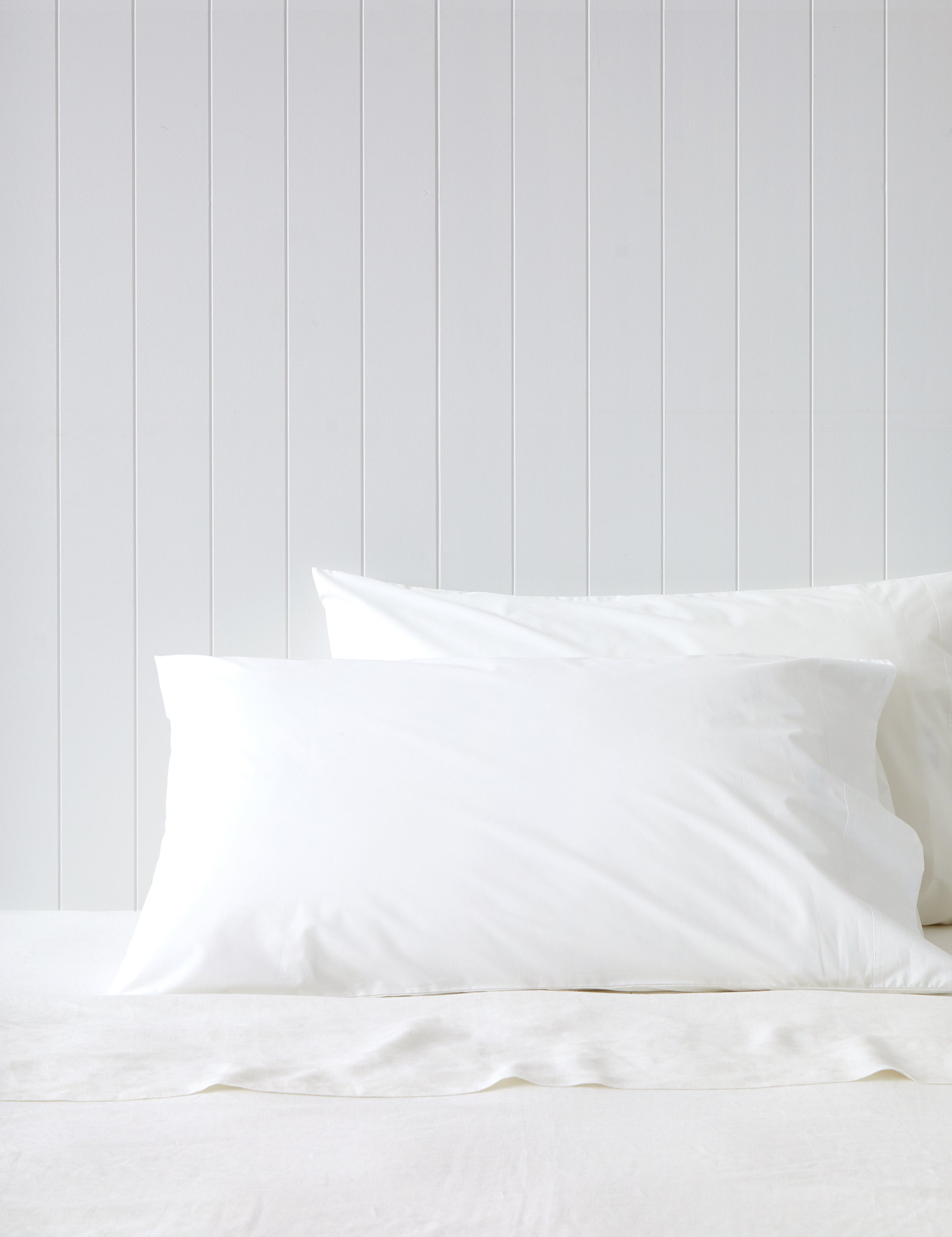 Heirloom Lodge Pillowcase Set | White-1