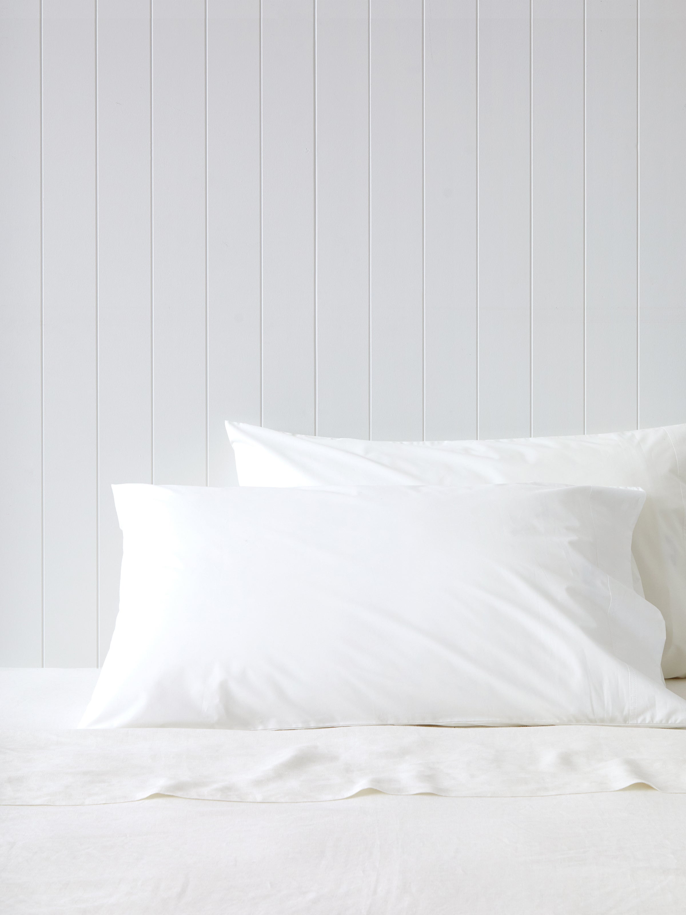 Heirloom Lodge Pillowcase Set | White-1