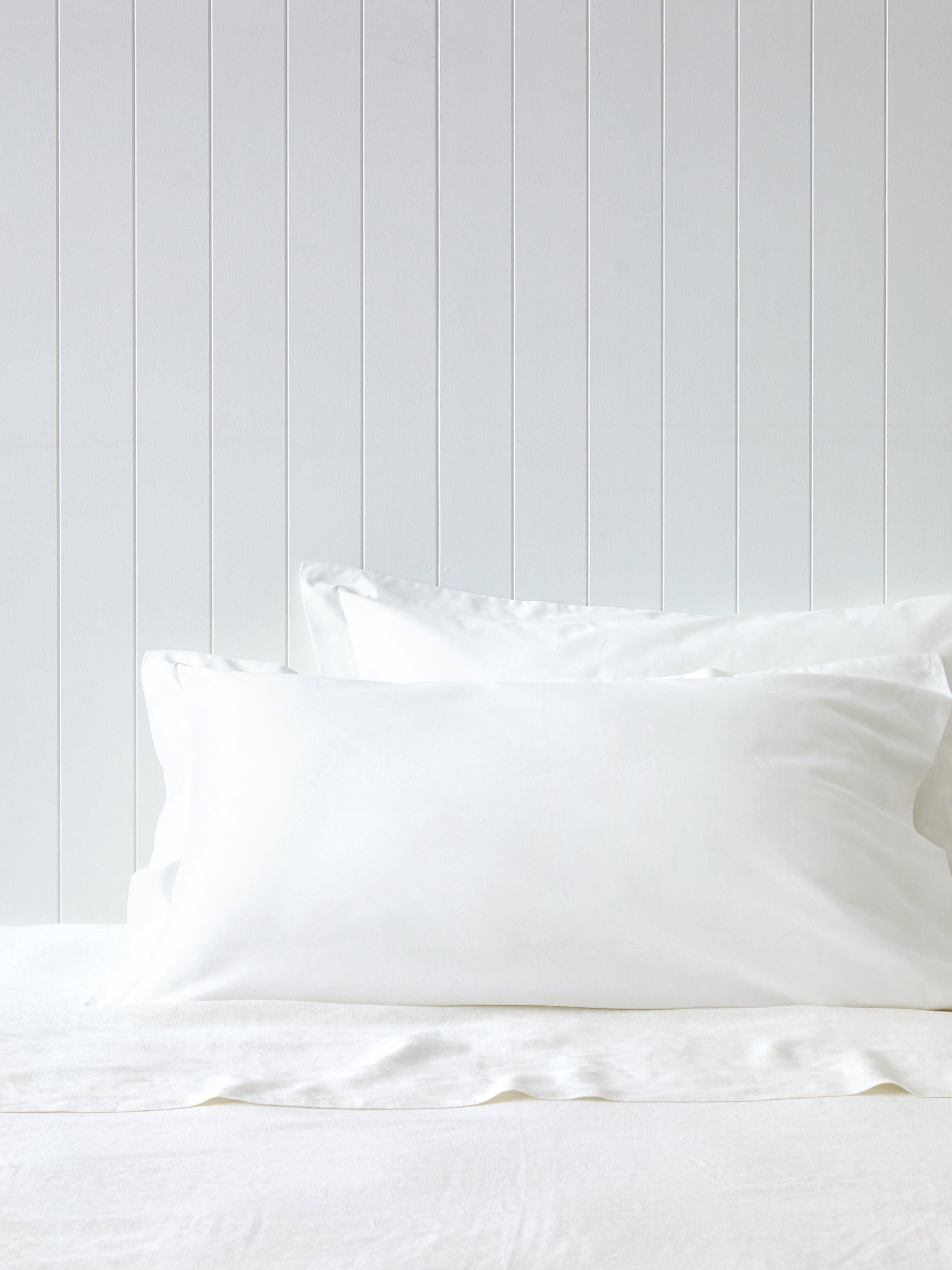 Imperial Sham Lodge Pillowcase Set | White-1