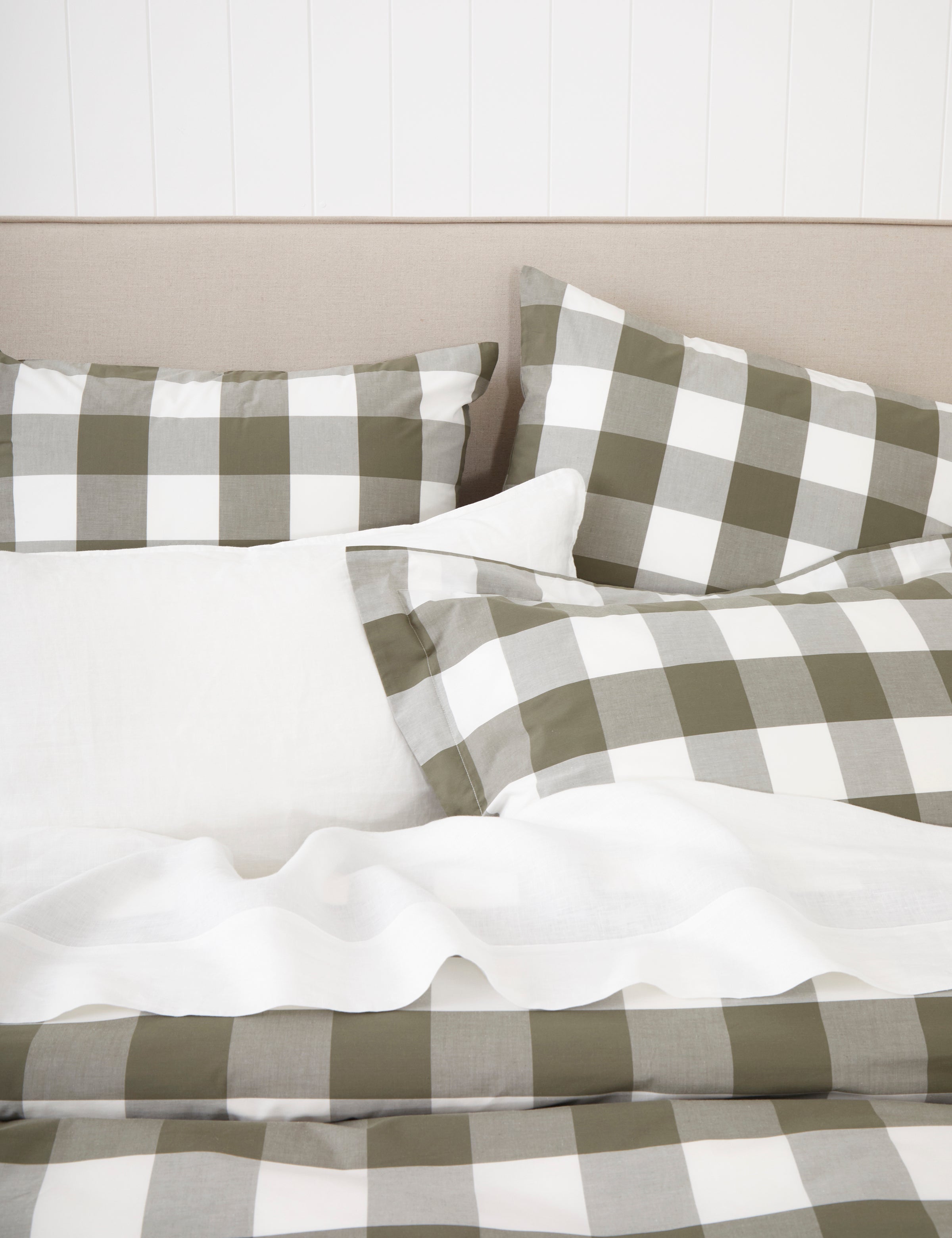 Kawakawa Duvet Cover Set | Olive Gingham-2