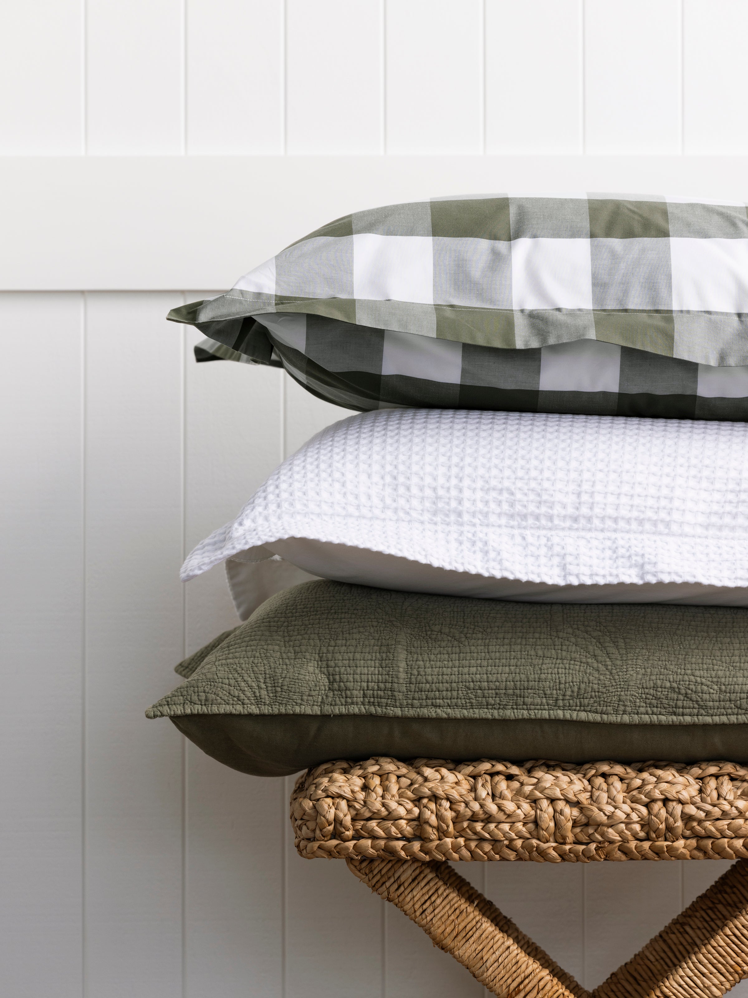 Kawakawa Oxford Pillowcase Set | Olive Gingham-2