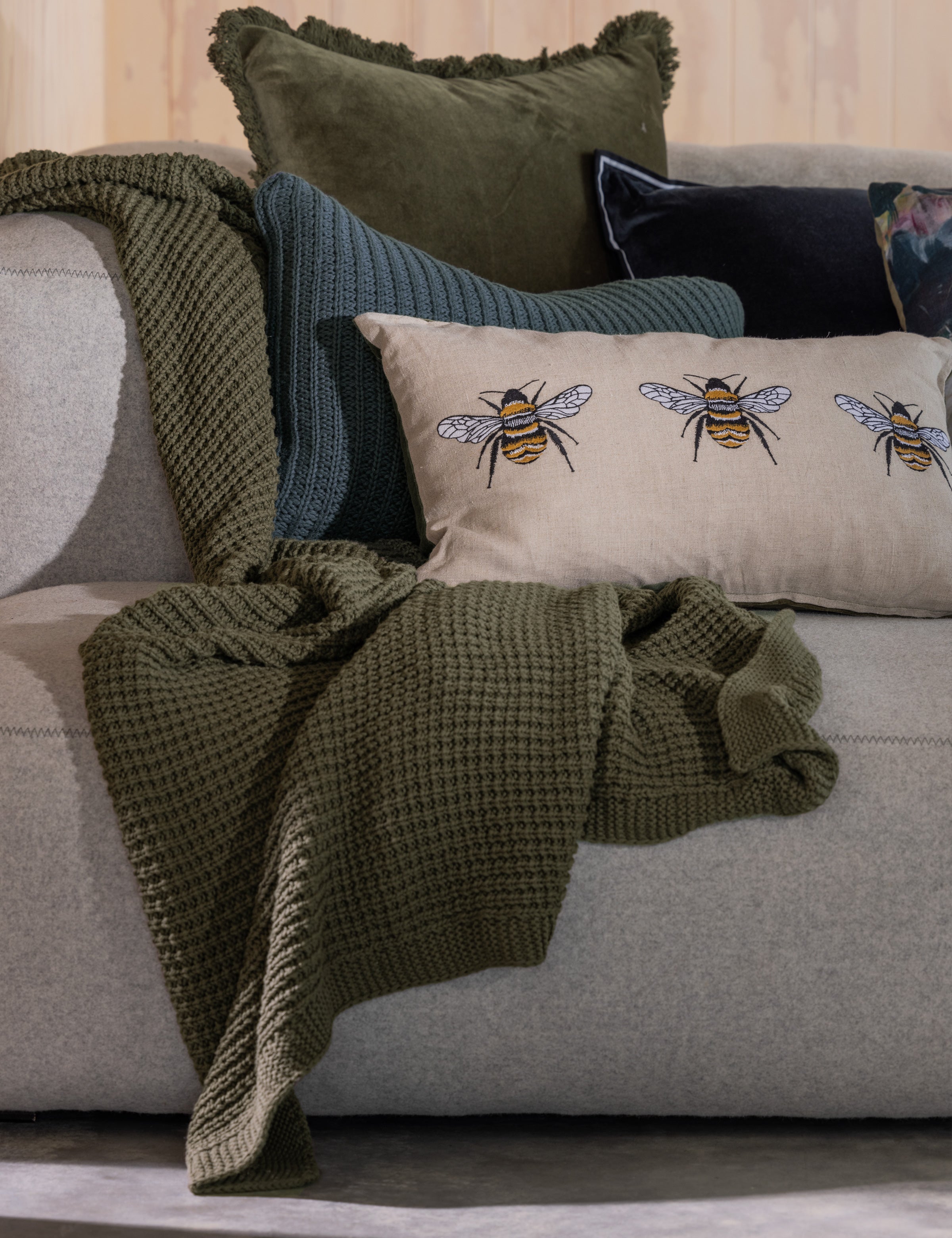 Kew Cotton Throw | Olive-2