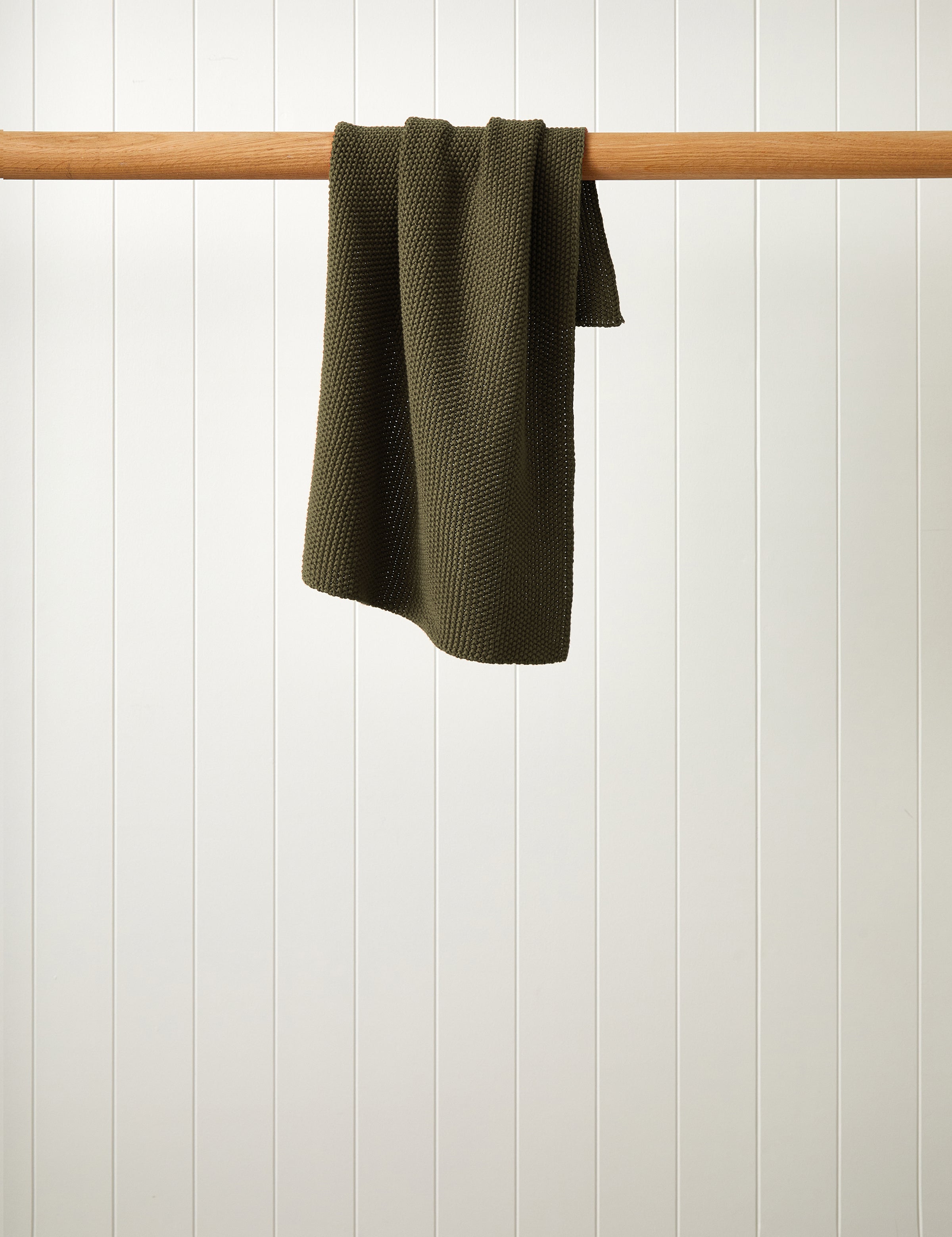 Kew Hand Towel | Olive-1