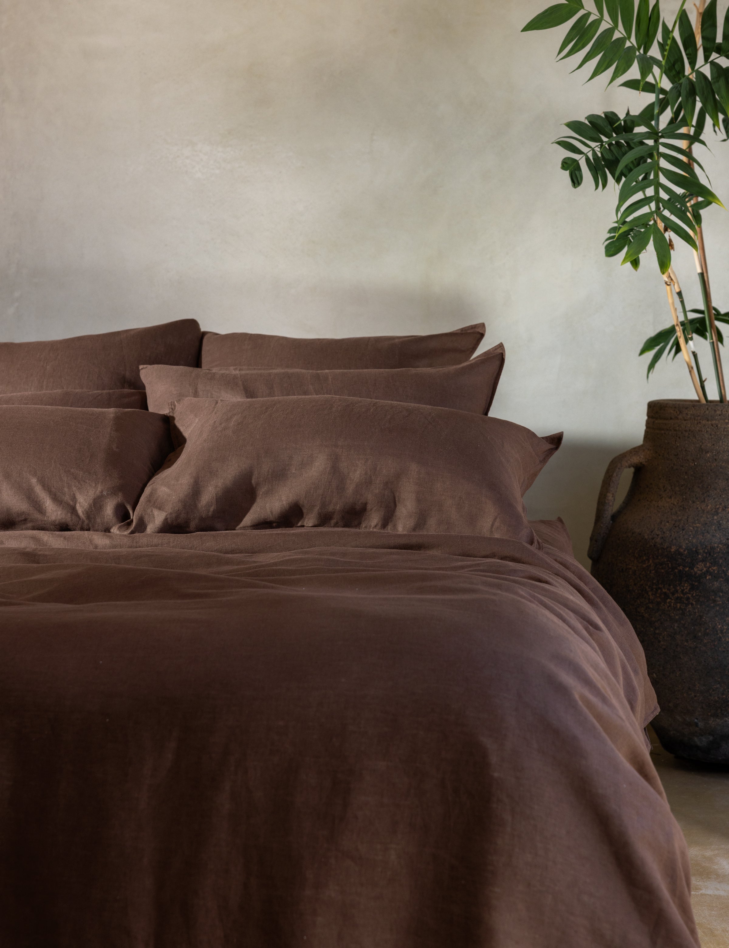 Loft Linen European Pillowcase in Cocoa | Cocoa-2