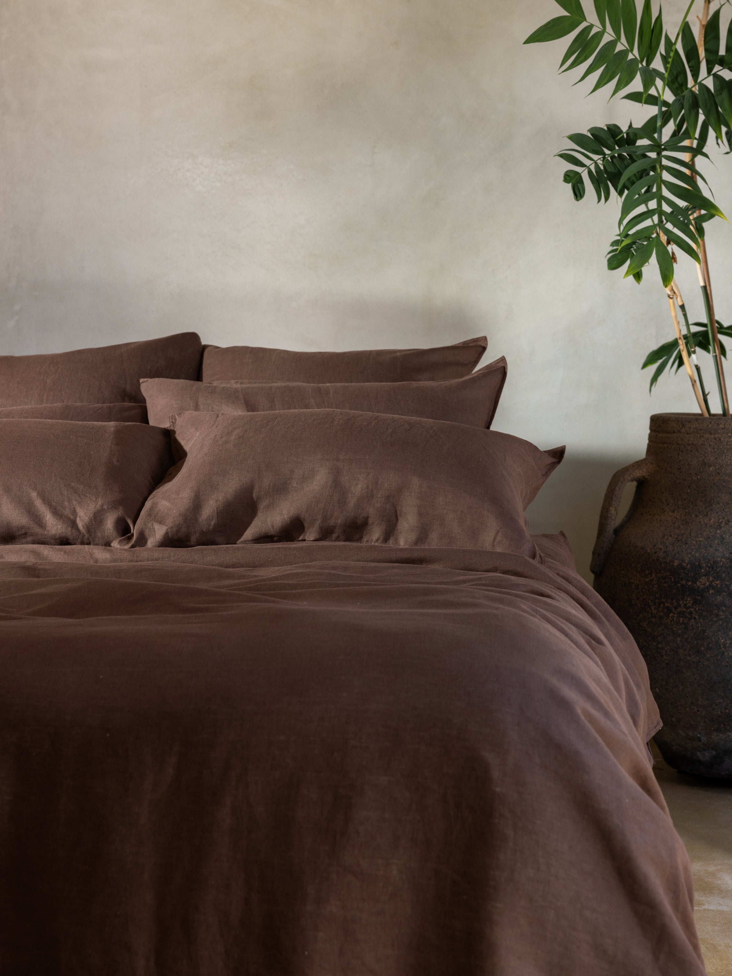 Loft Linen European Pillowcase in Cocoa | Cocoa-2