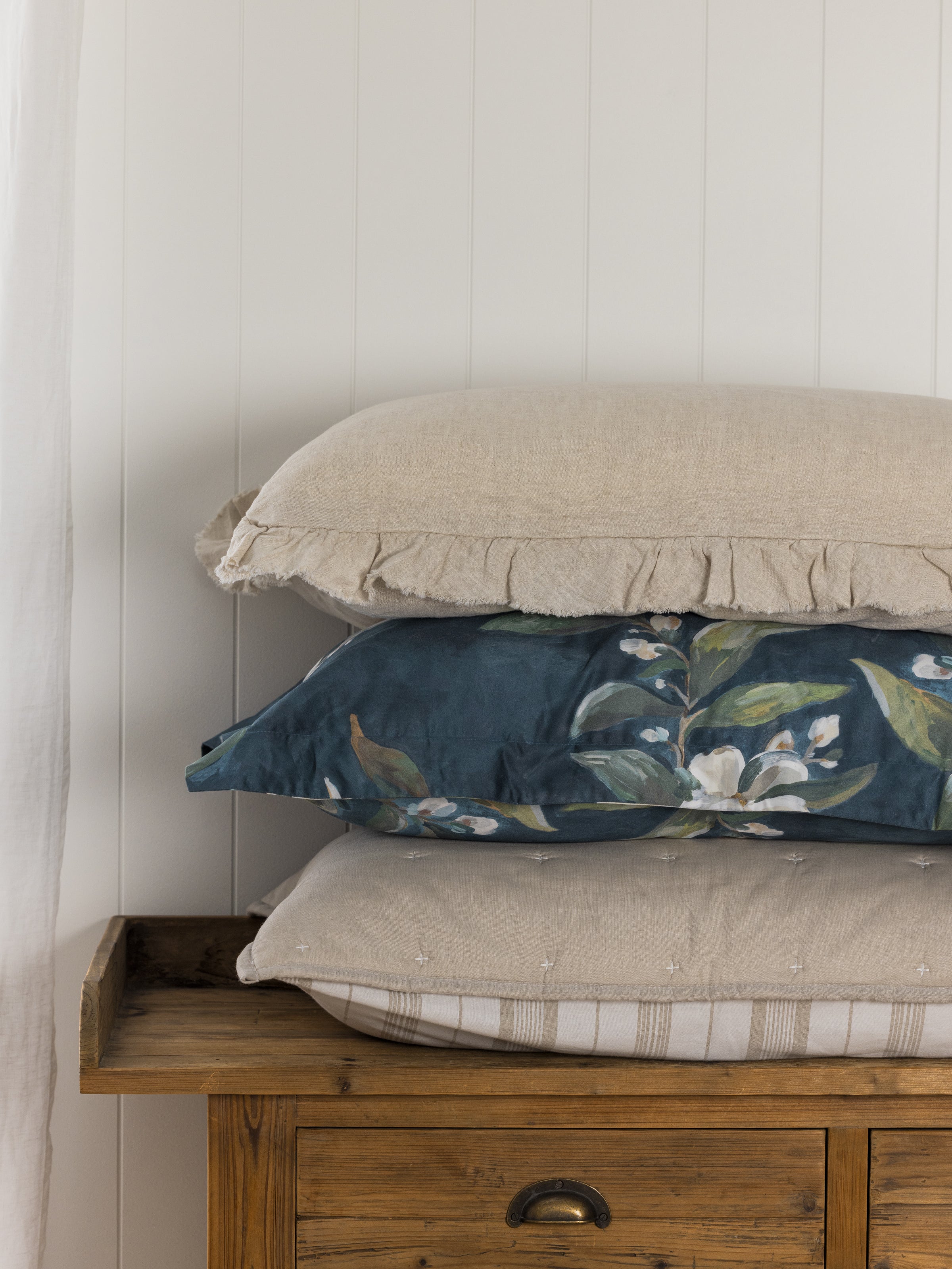 Loft Linen Frill Pillowcase Set | Natural-3