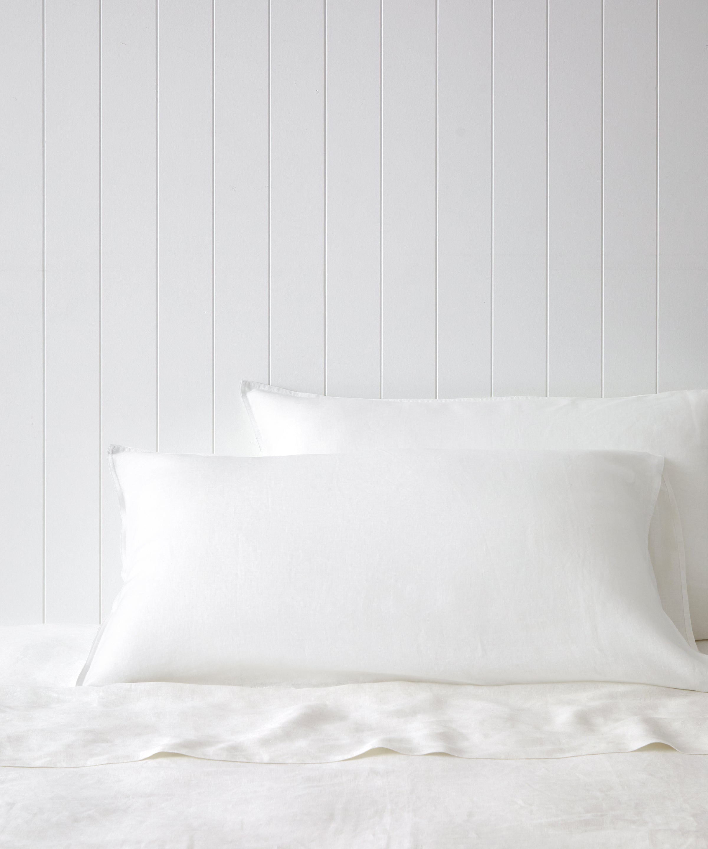 Loft Linen Lodge Pillowcase Set in White | White-1
