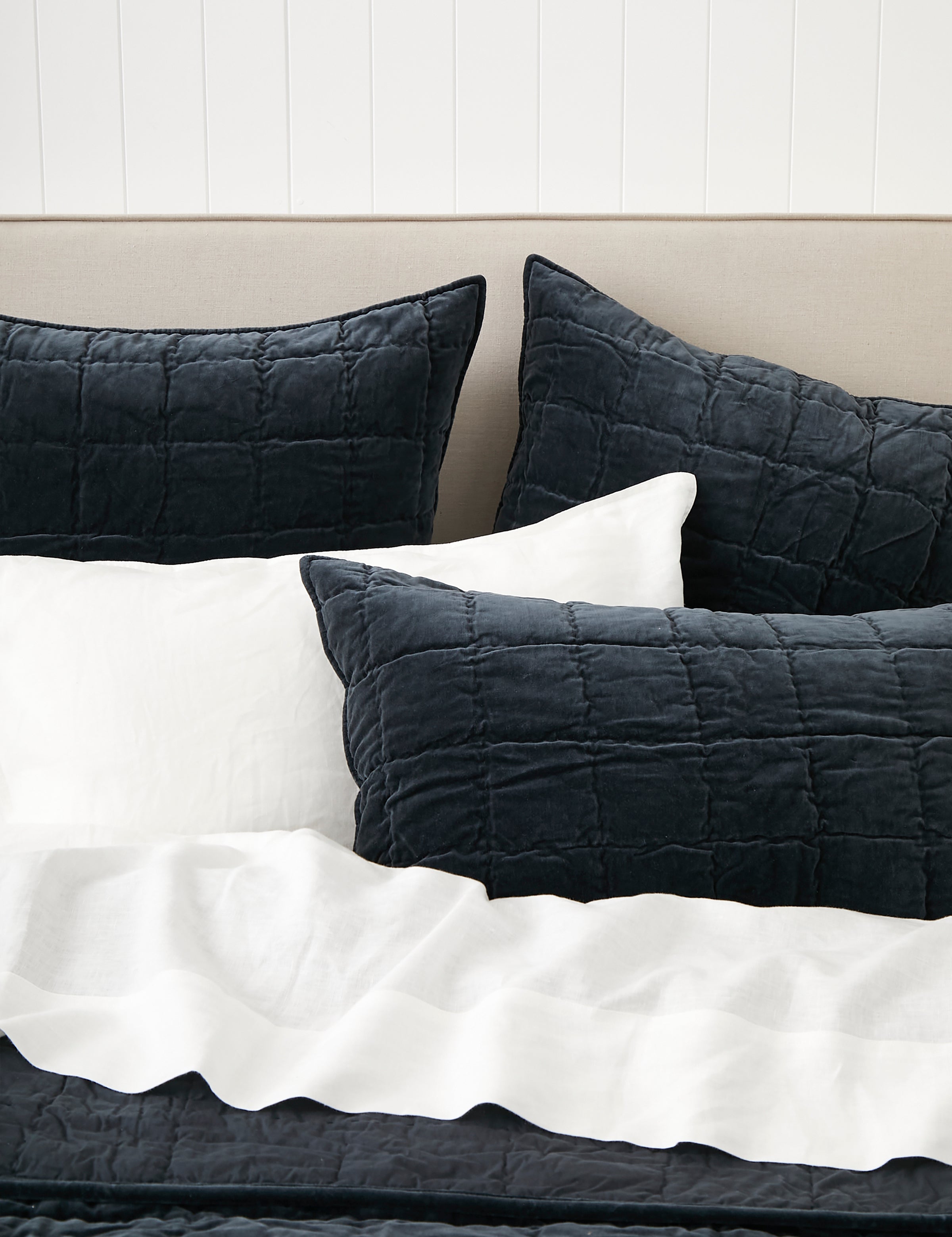Maison Velvet Quilt | Midnight-2