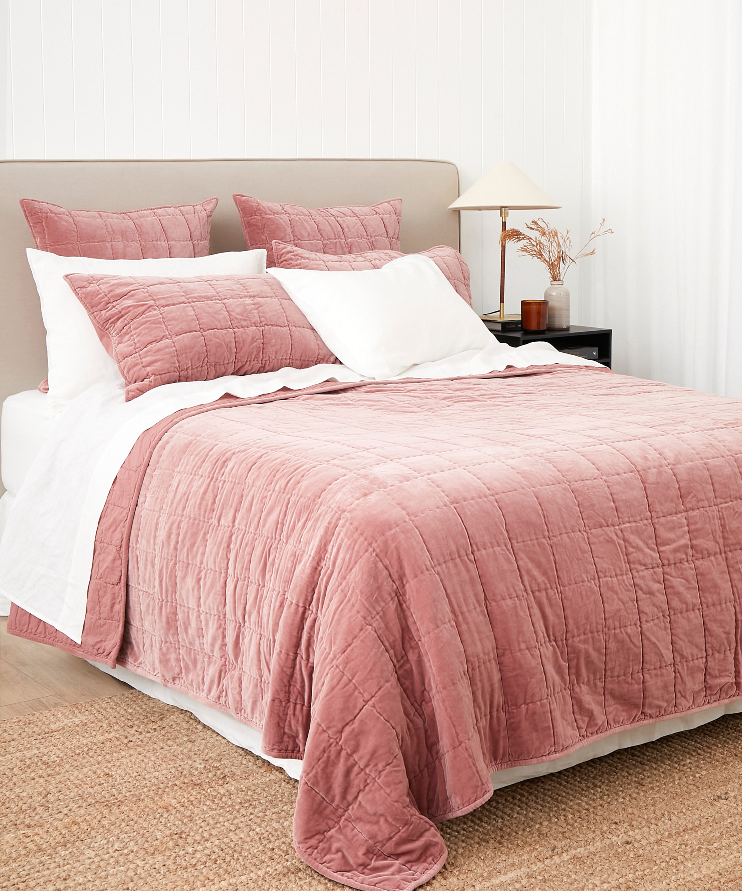 Maison Velvet Quilt | Rose-3