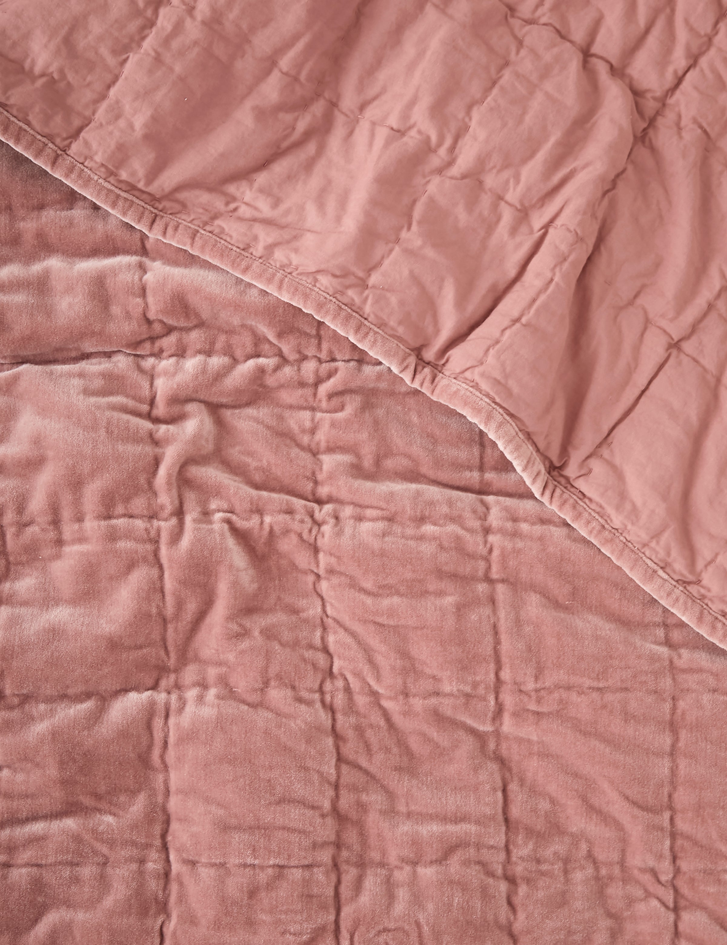 Maison Velvet Quilt | Rose-4