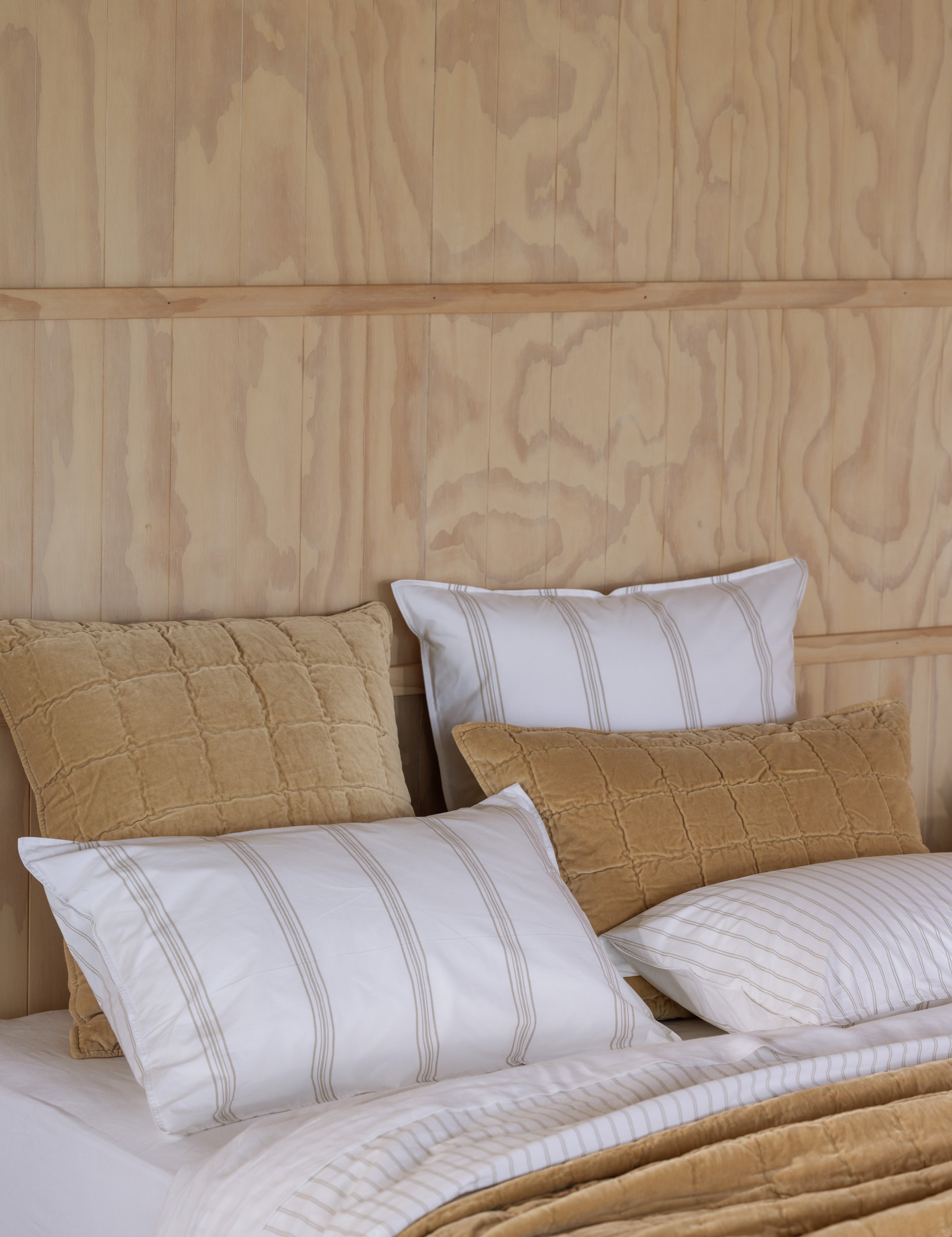 Maison Velvet Standard Pillowcase | Caramel-2