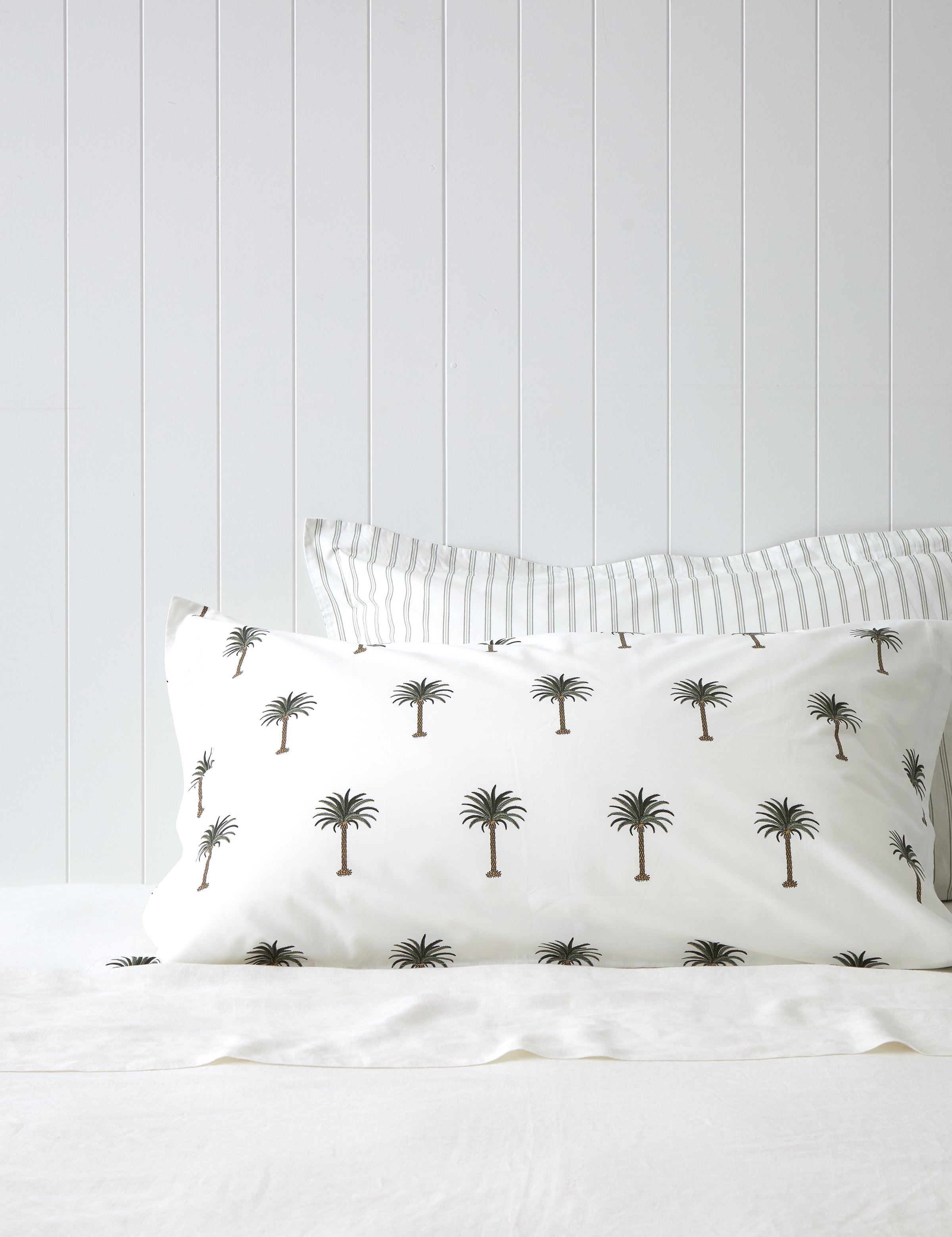 Mallorca Lodge Pillowcase Set | Palm Tree-1
