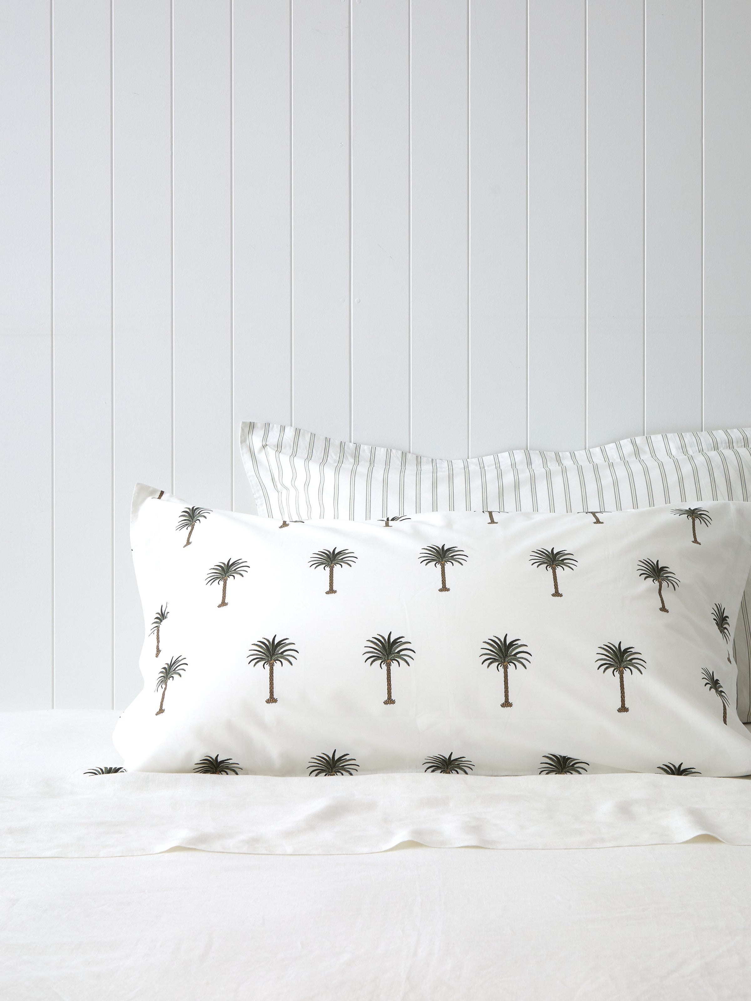Mallorca Lodge Pillowcase Set | Palm Tree-1