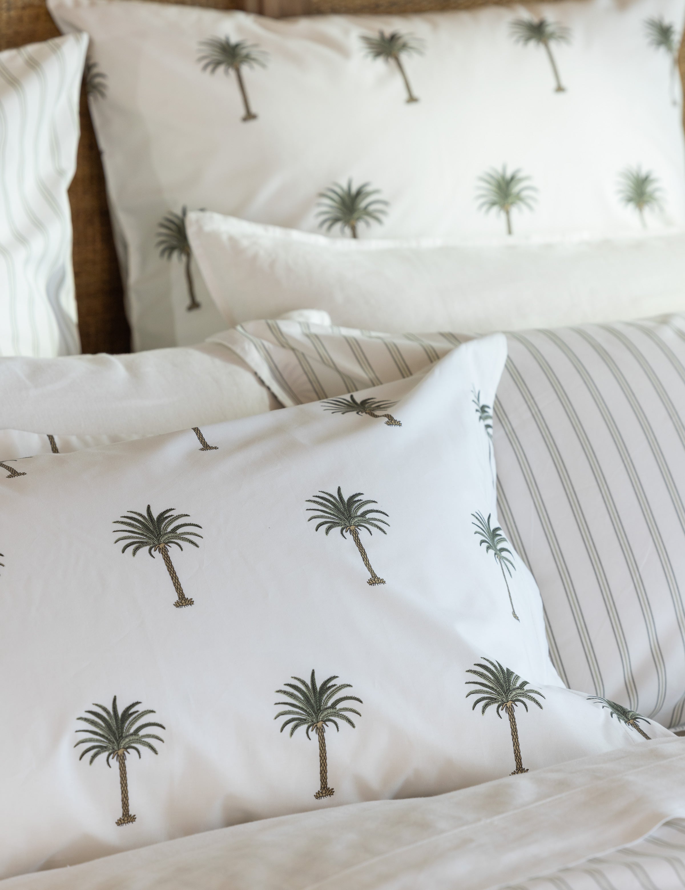 Mallorca Lodge Pillowcase Set | Palm Tree-2