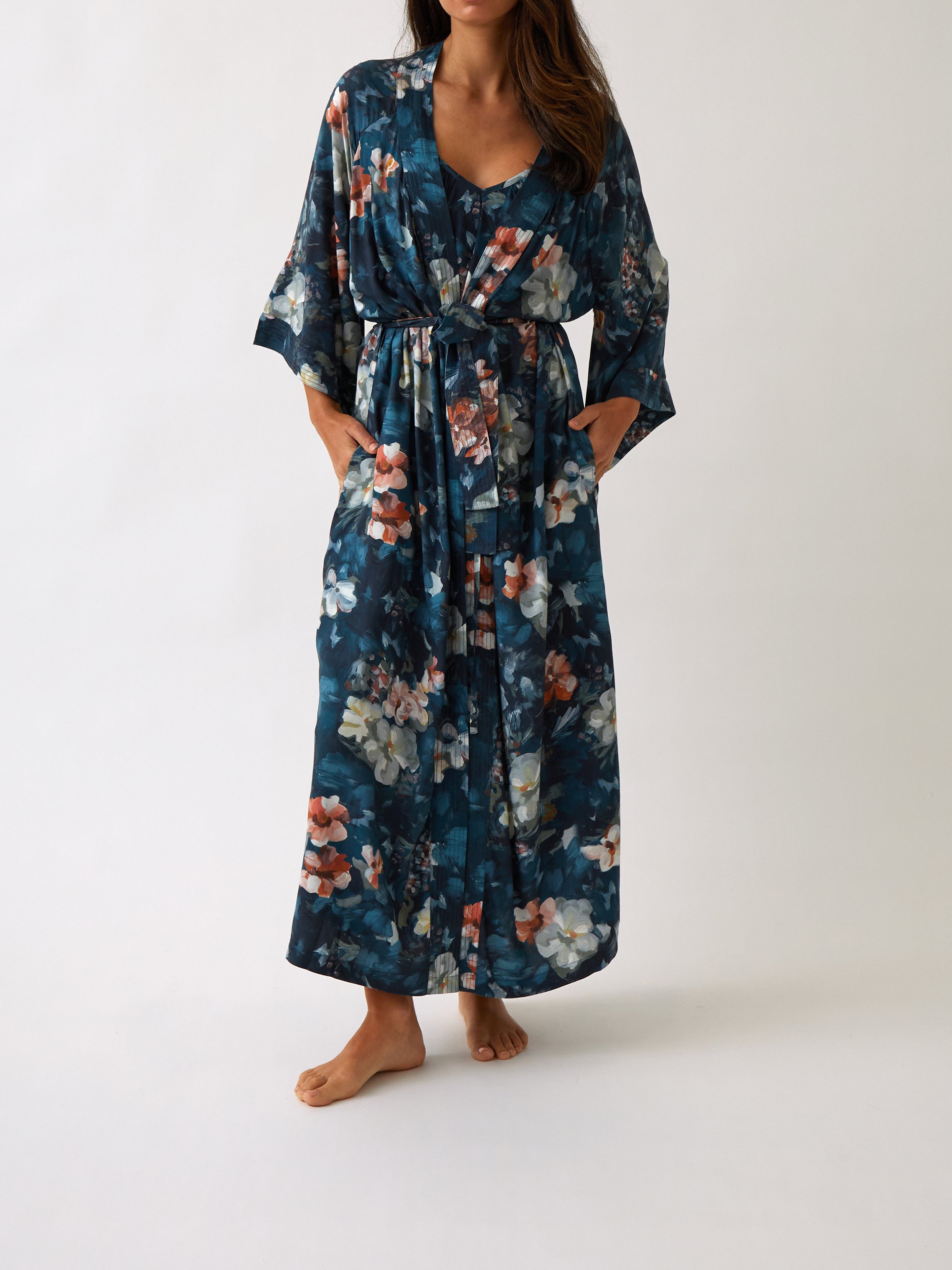 Maud Sherwood Robe | Navy Floral-1