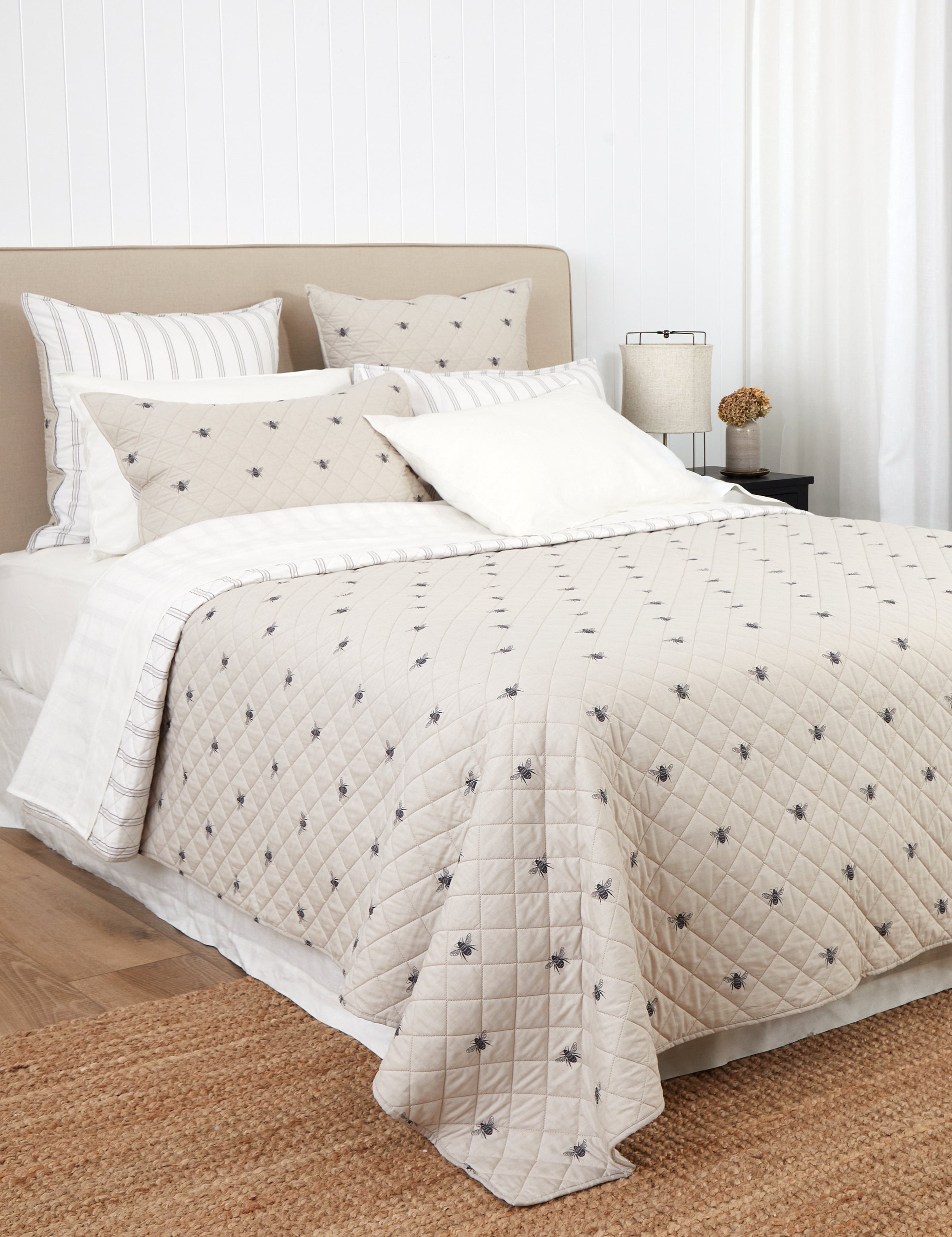 Meant to Bee Quilt | Natural-3