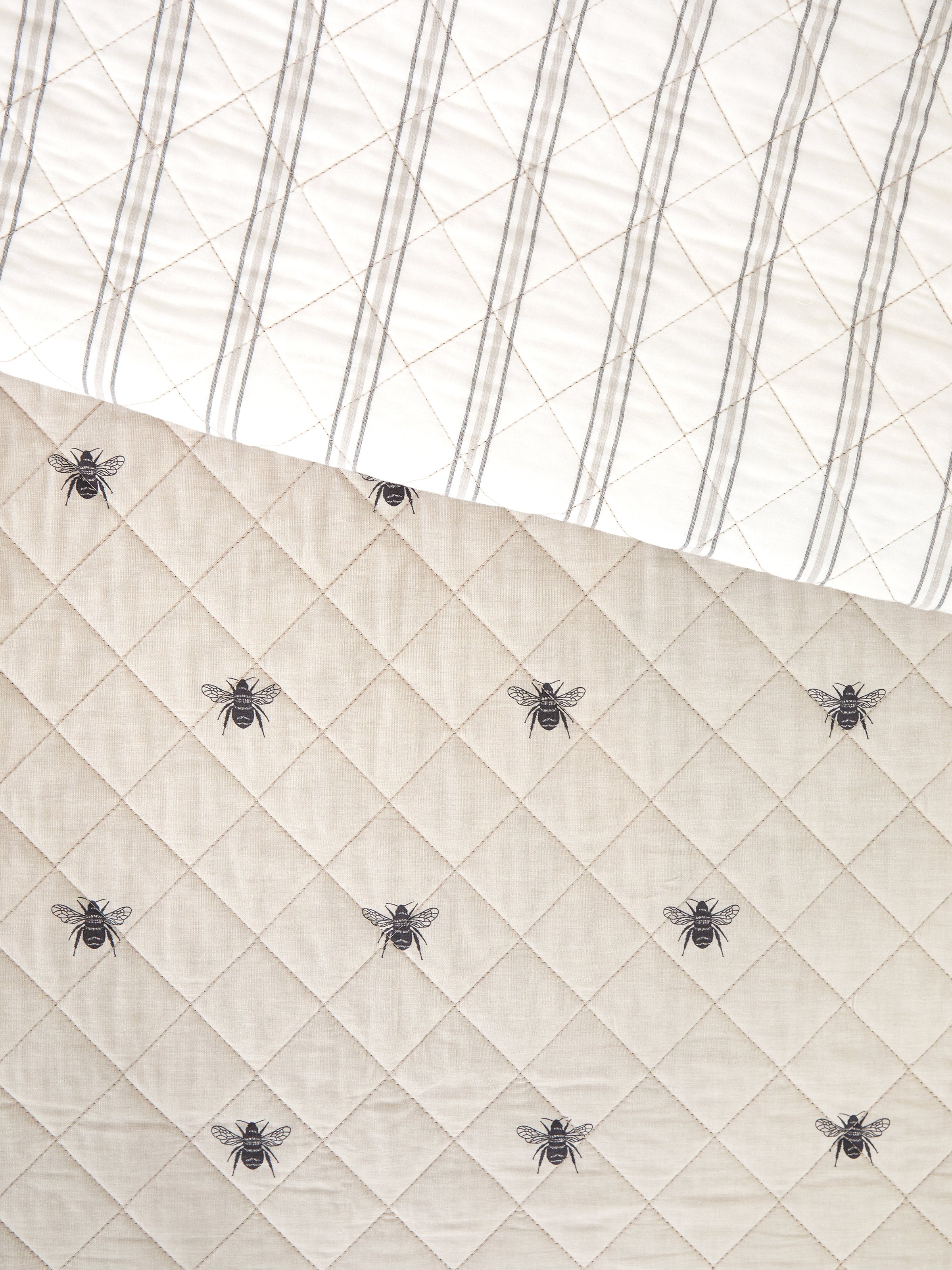 Meant to Bee Quilt | Natural-4