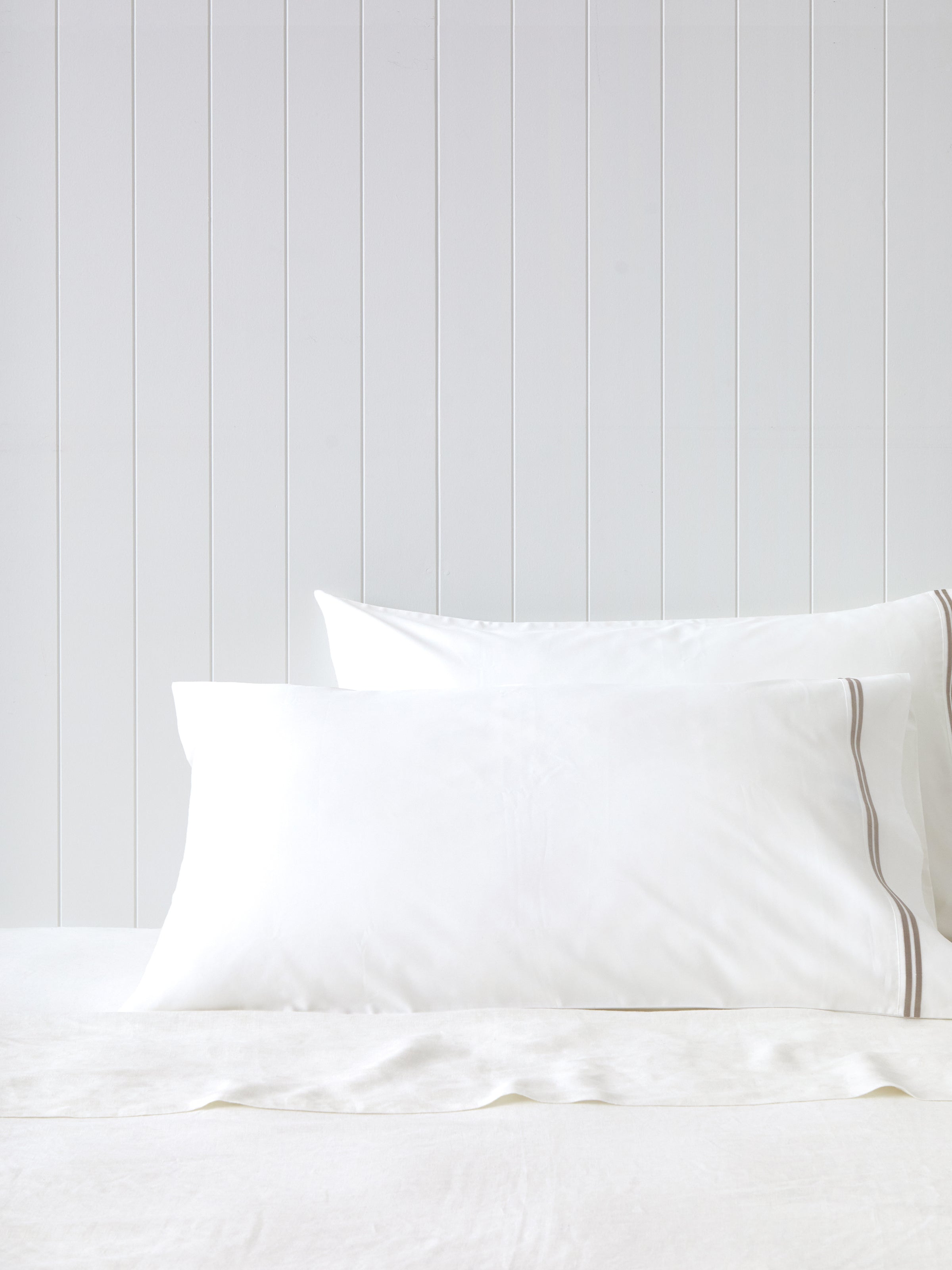Monarch Accent Lodge Pillowcase Set | Stone White-1