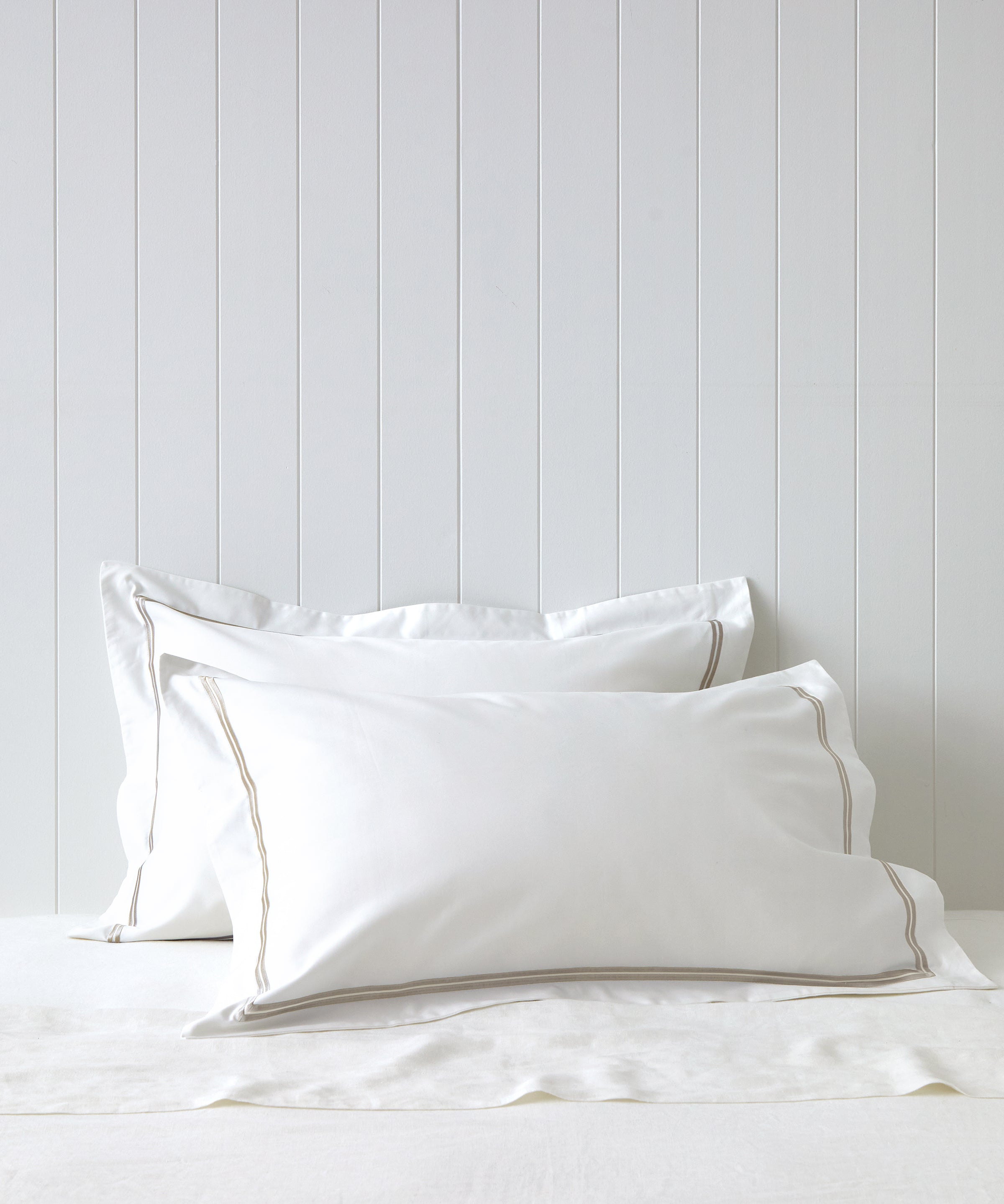 Monarch Accent Oxford Pillowcase Set | Stone White-1