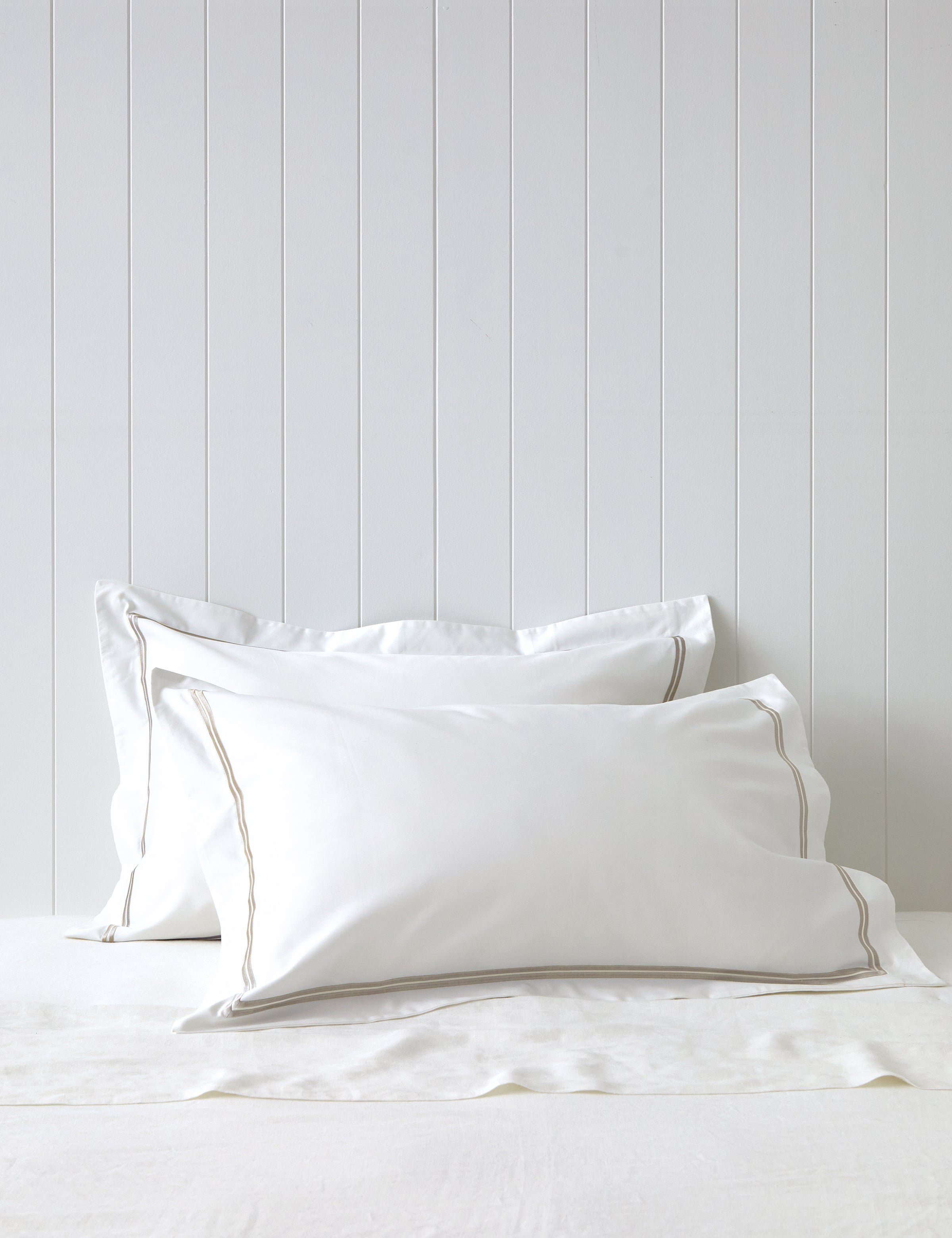 Monarch Accent Oxford Pillowcase Set | Stone White-1