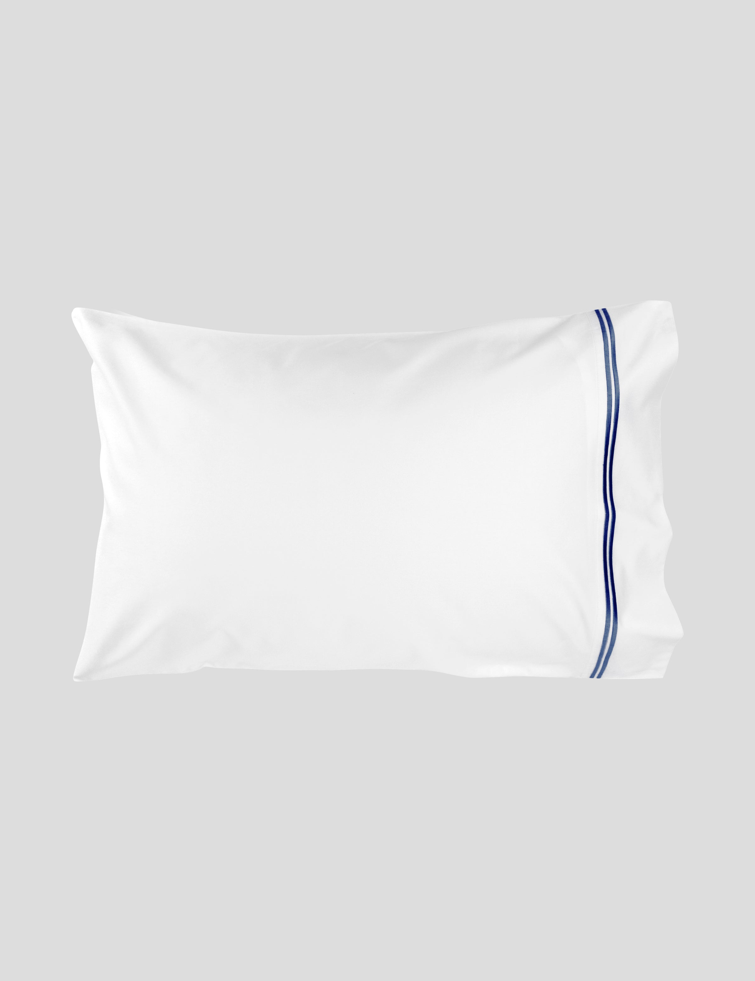 Monarch Accent Standard Pillowcase Set | Ink White-1