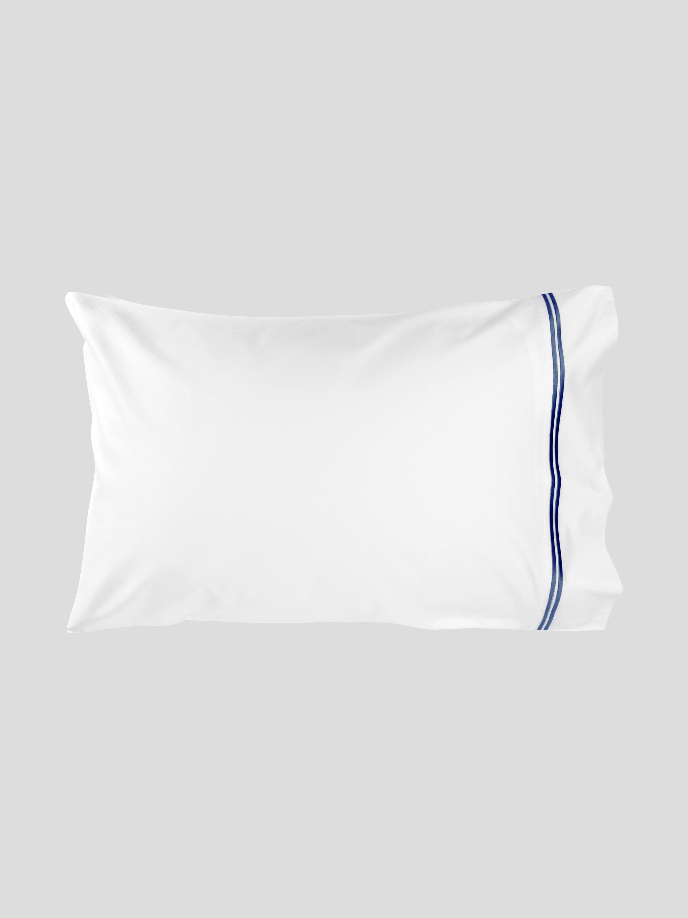 Monarch Accent Standard Pillowcase Set | Ink White-1