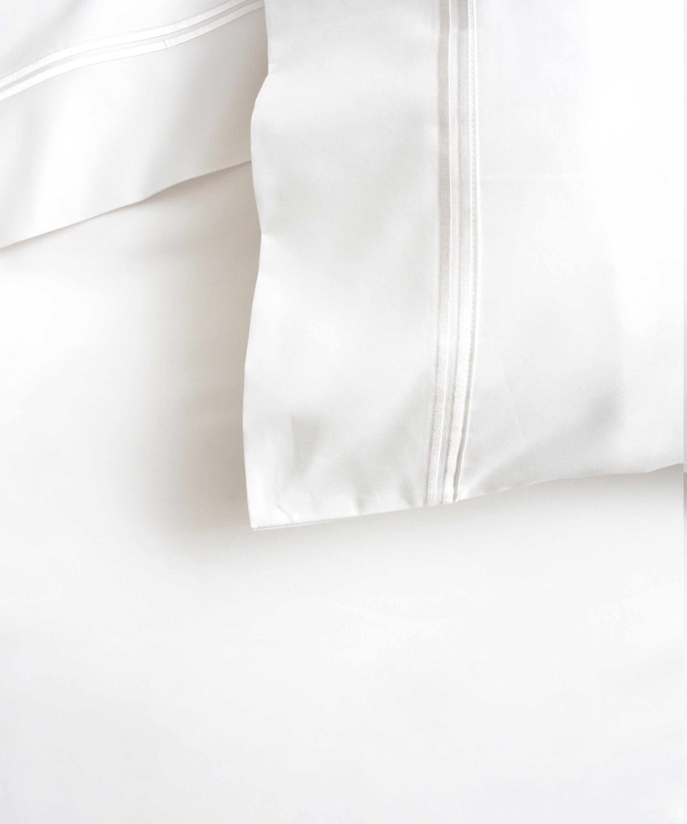 Monarch Flat Embroidery Sheet | White White-2