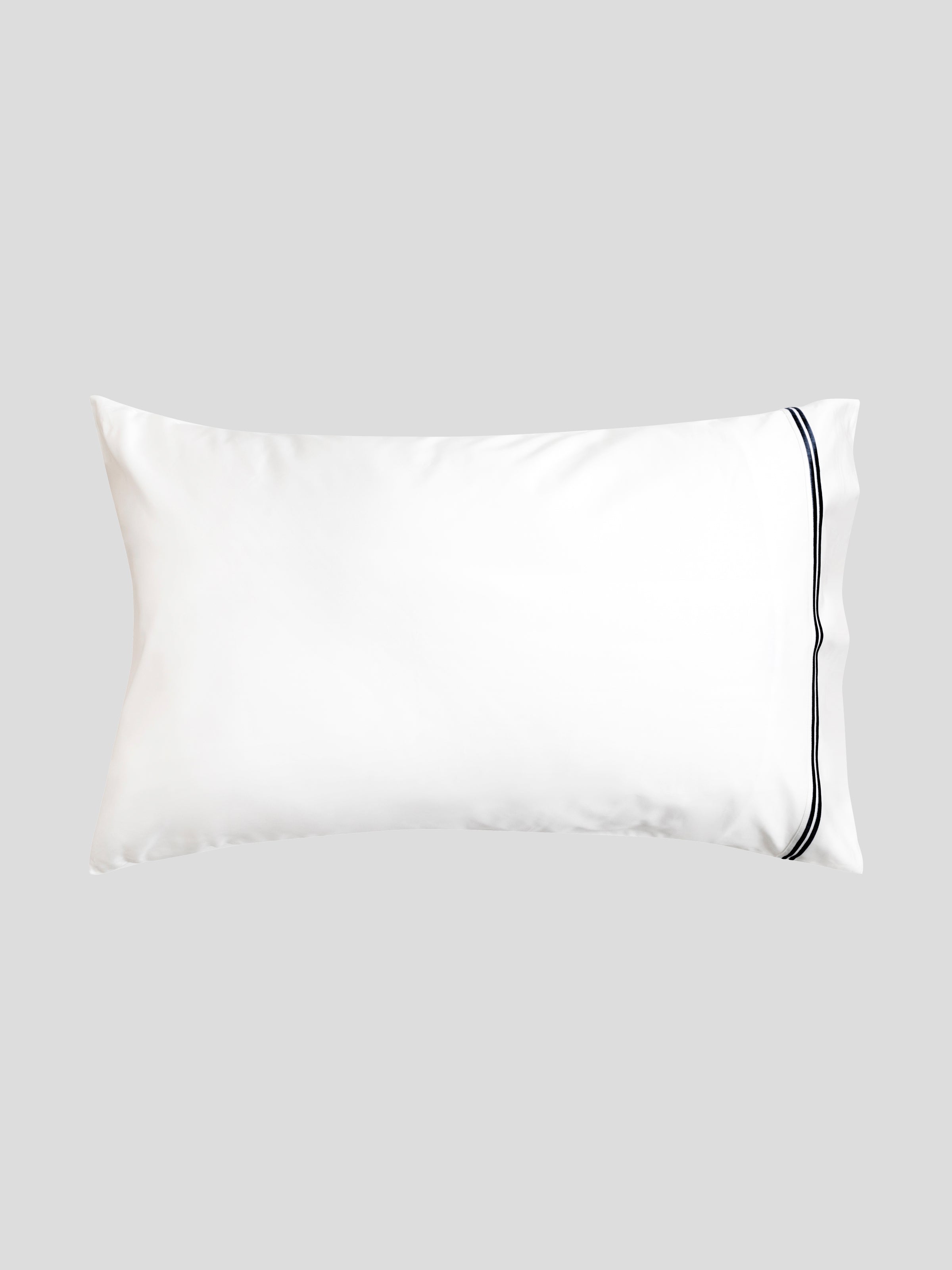 Monarch Lodge Pillowcase Set | Black White-1