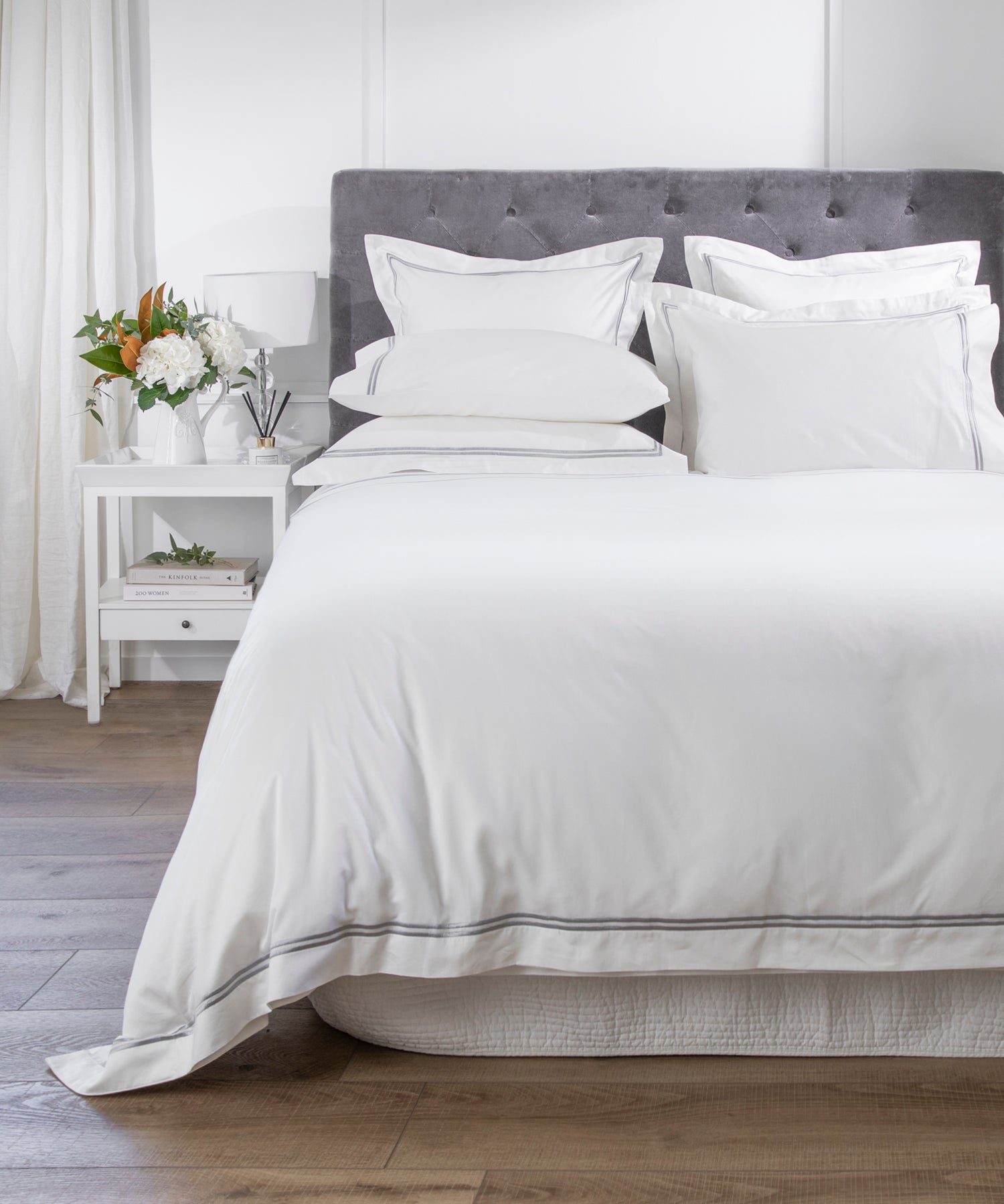 Monarch Long Duvet Cover Set | Grey White-1