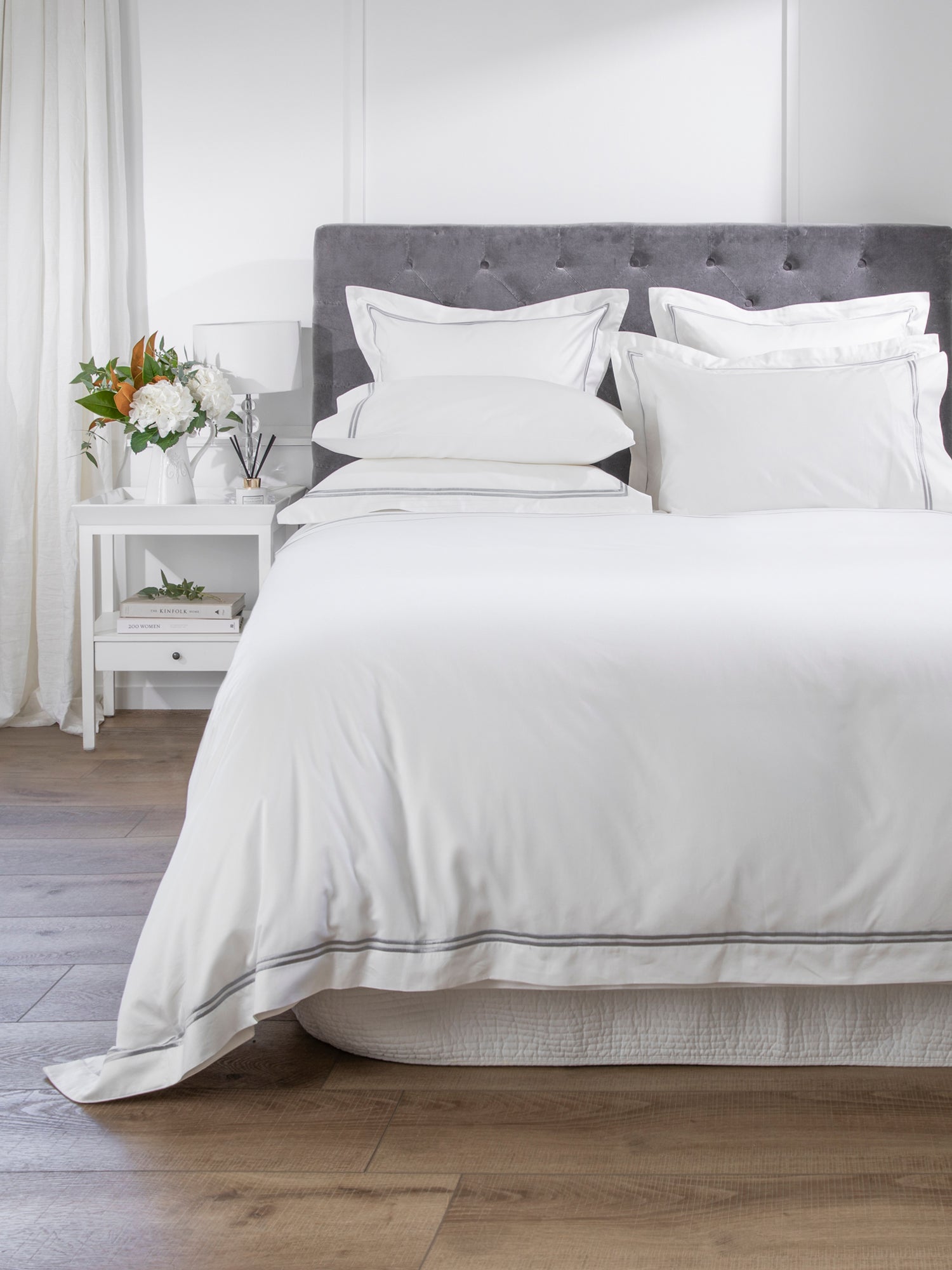 Monarch Long Duvet Cover Set | Grey White-1