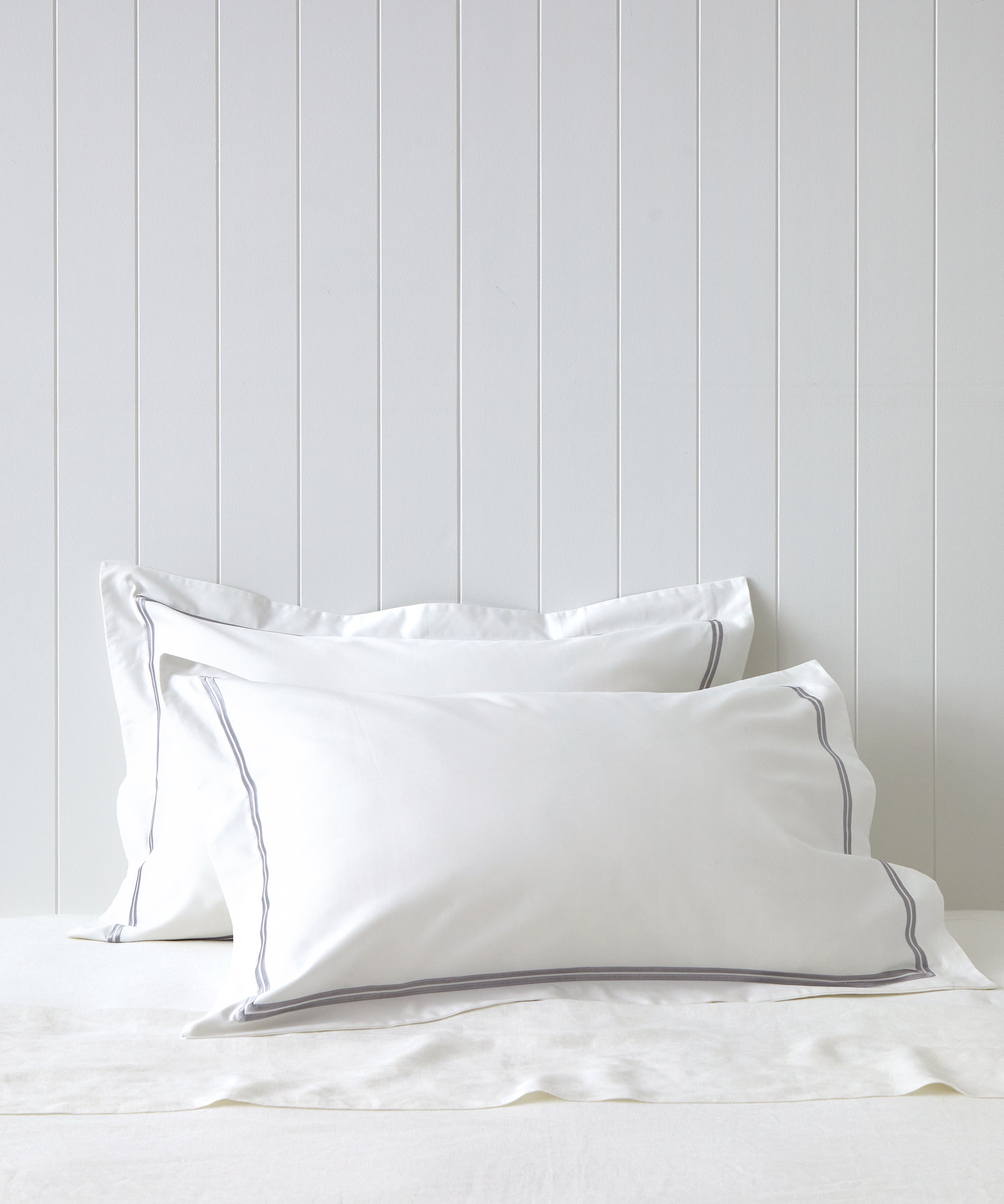 Monarch Oxford Pillowcase Set | Grey White-1