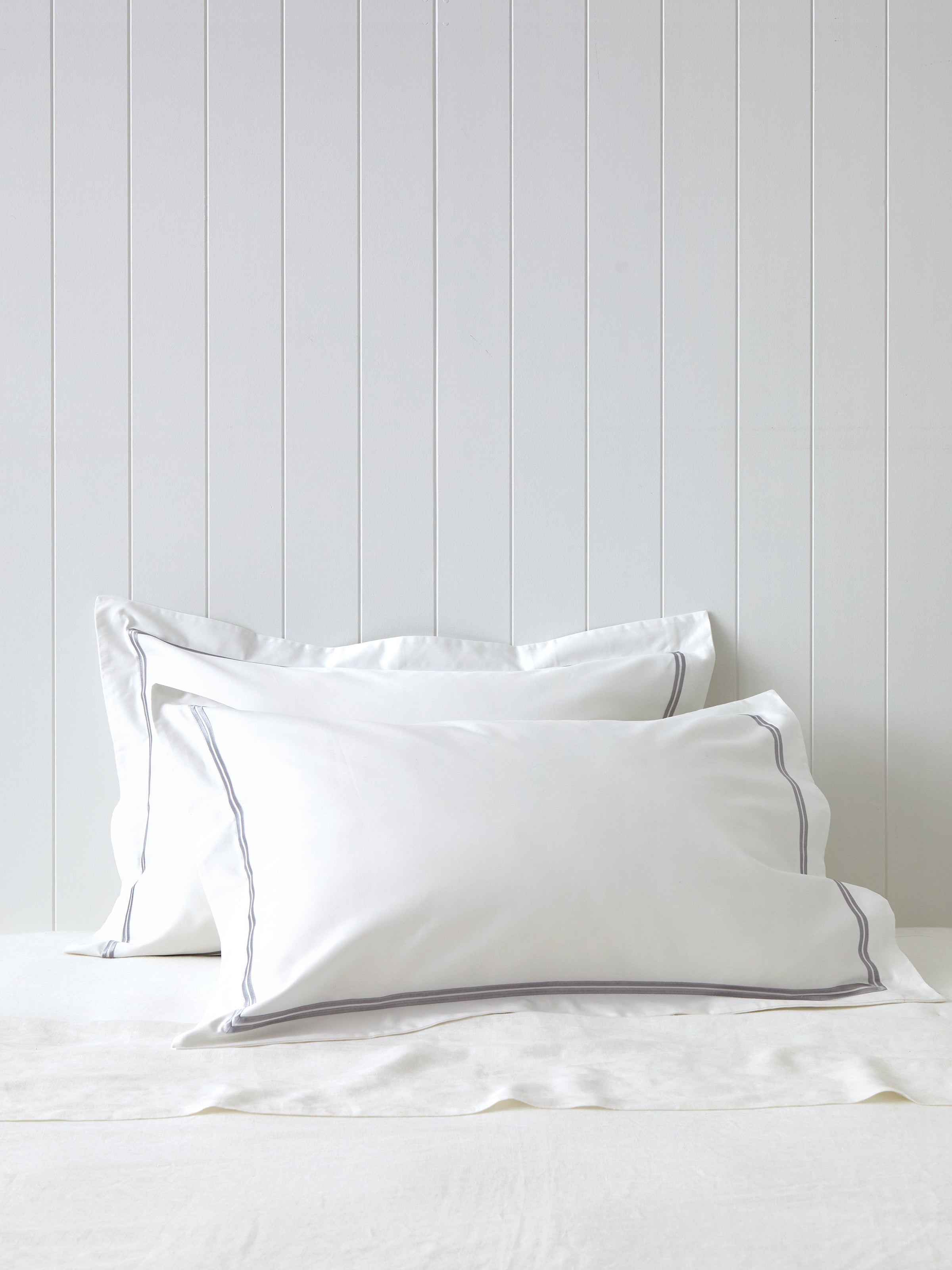 Monarch Oxford Pillowcase Set | Grey White-1