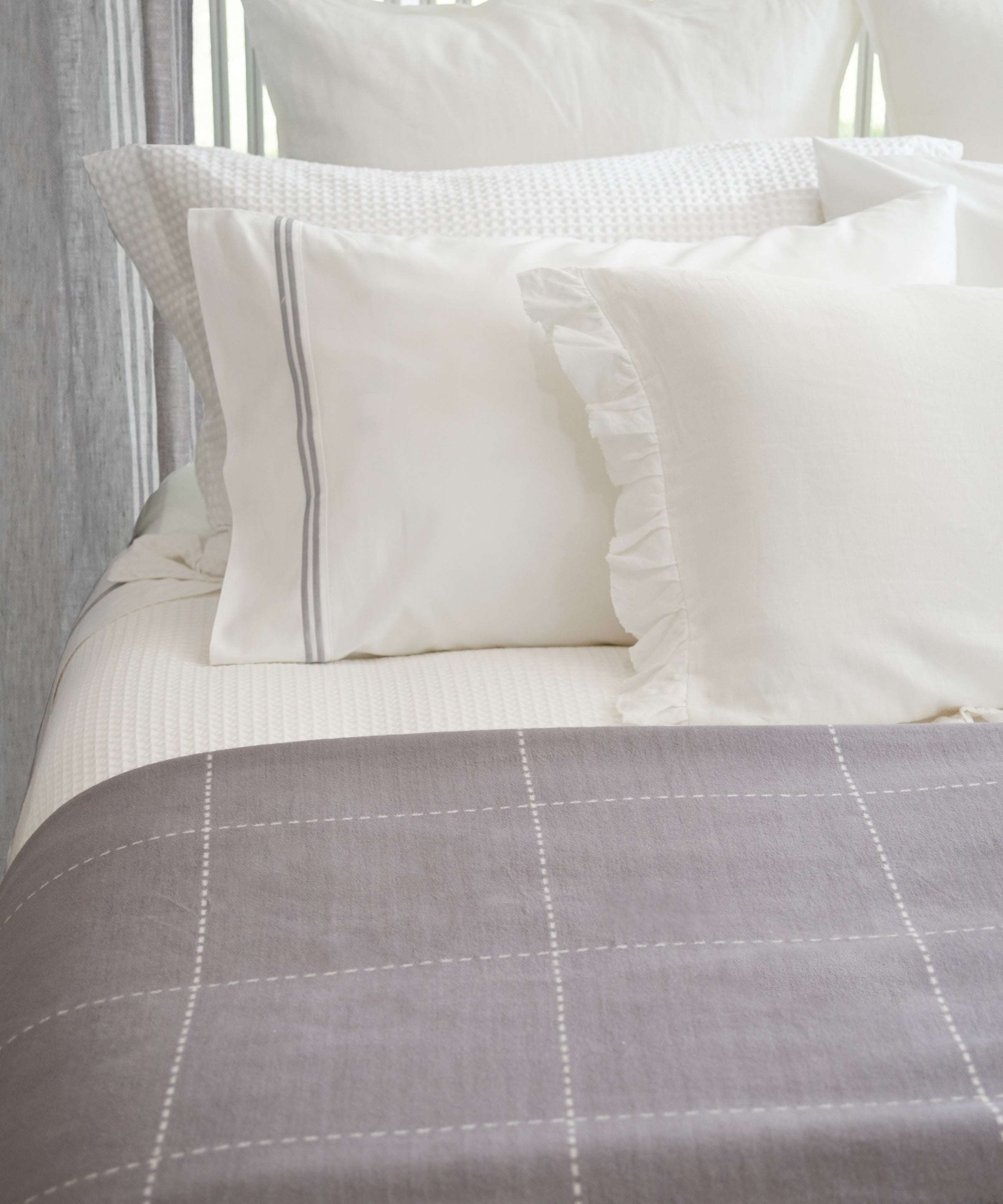 Monarch Standard Pillowcase Set | Grey White-2