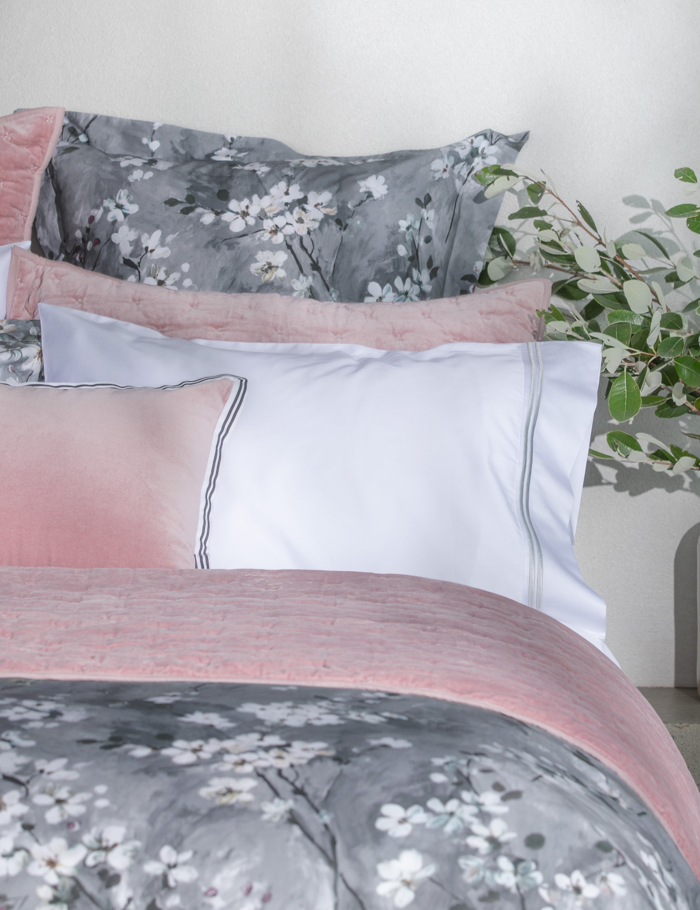 Monarch Standard Pillowcase Set | Grey White-2
