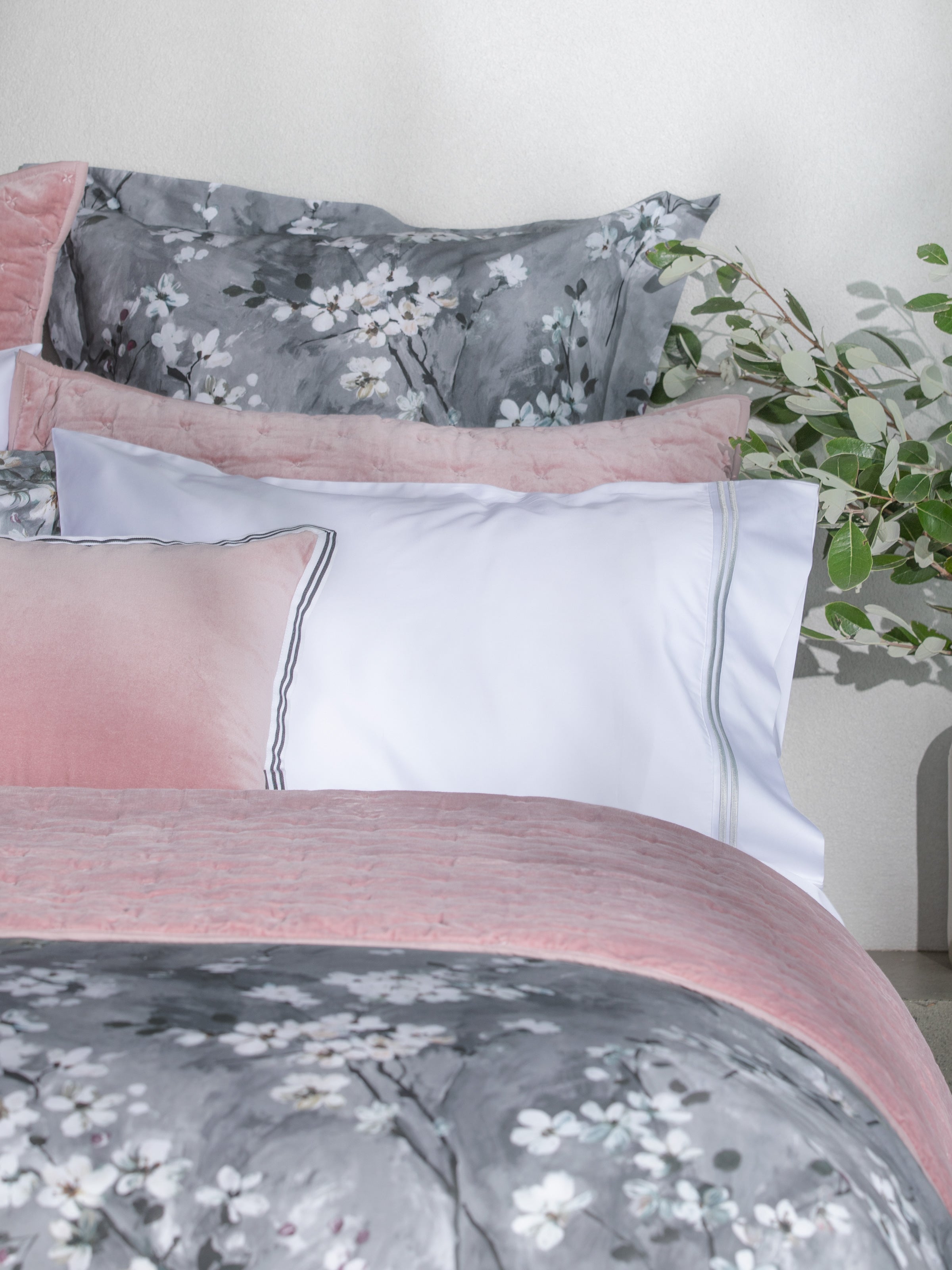 Monarch Standard Pillowcase Set | Grey White-2