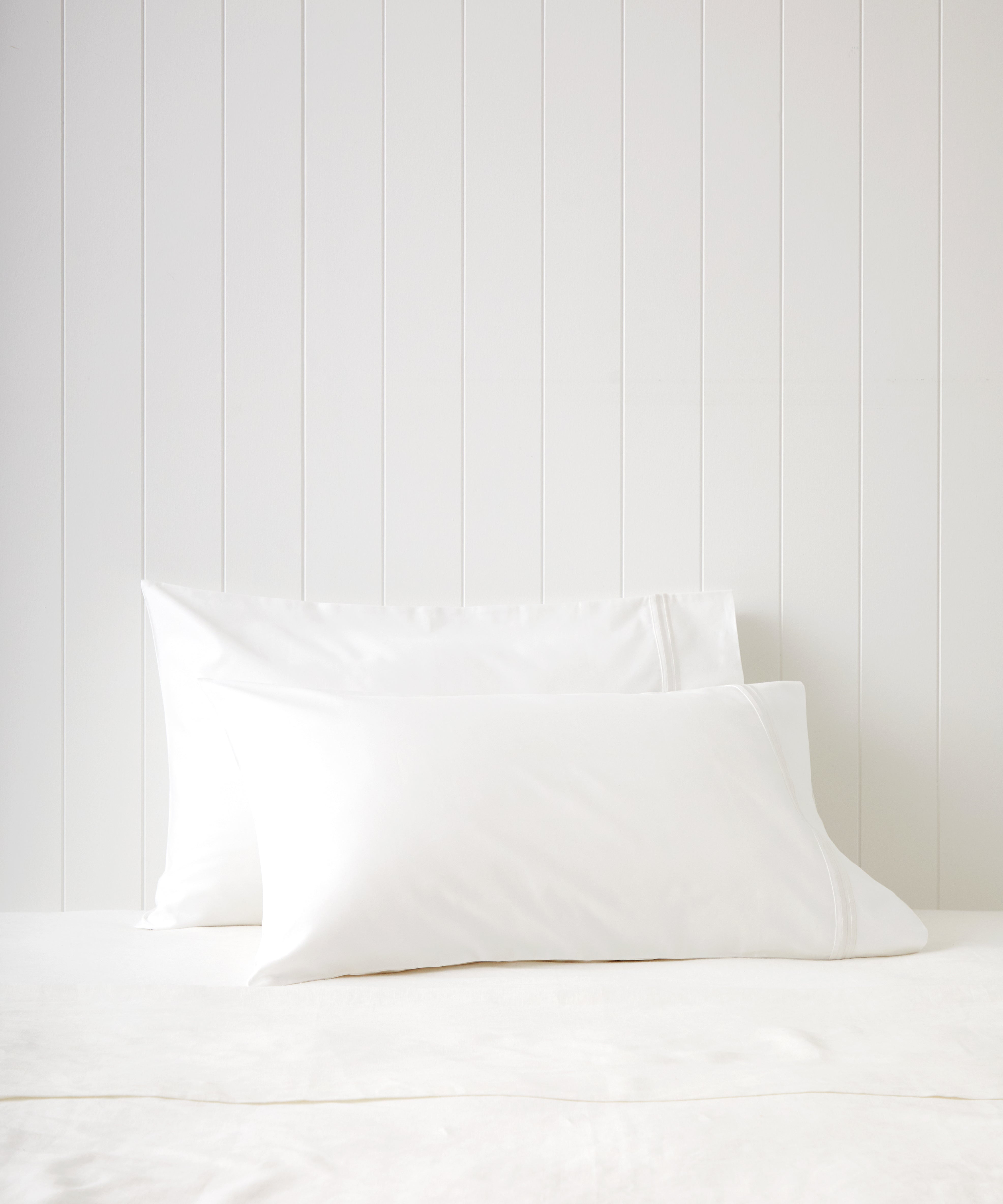 Monarch Standard Pillowcase Set | White-1