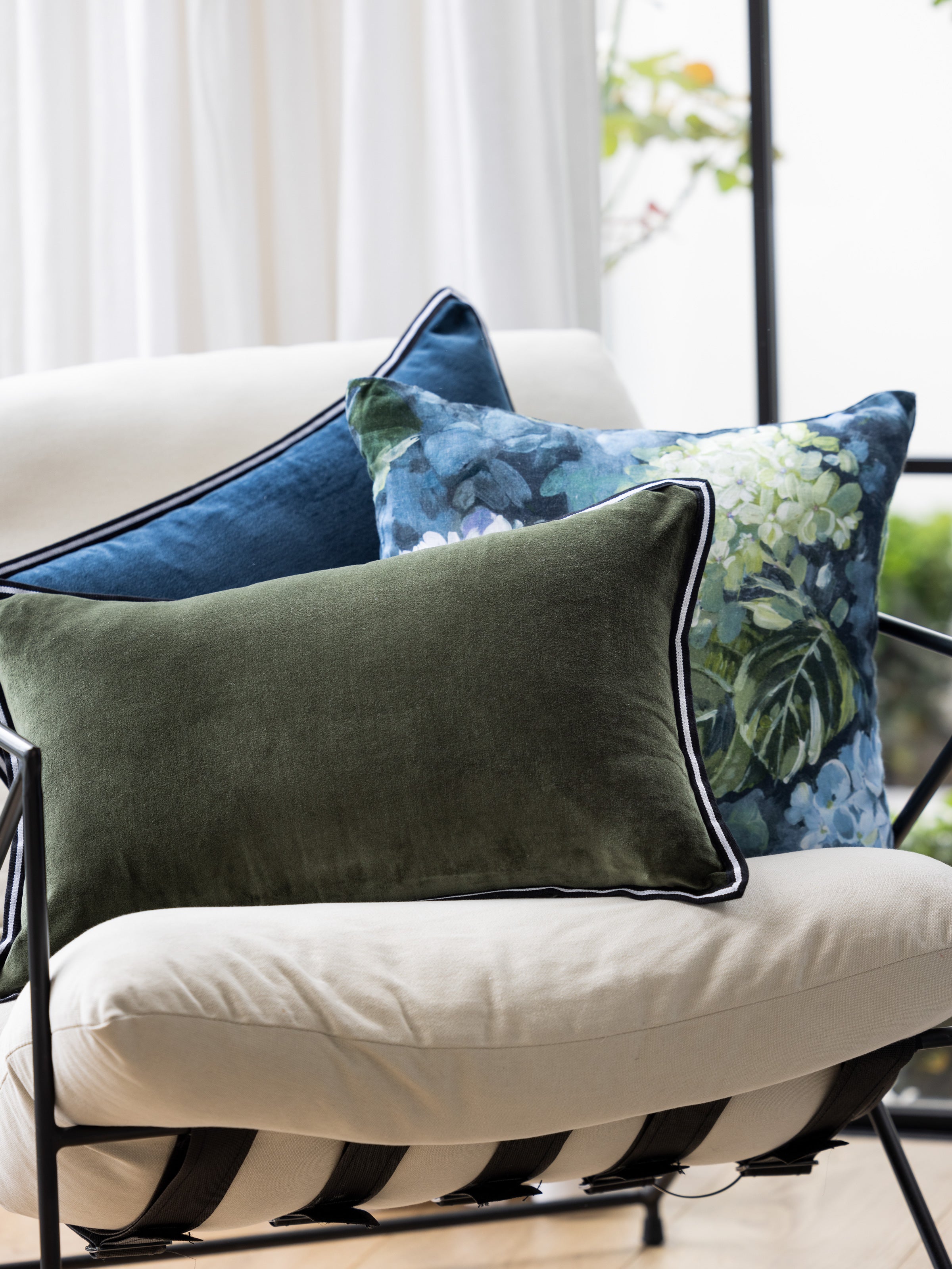 Moonlight Ribbon Cushion Cover | Navy Blue-2