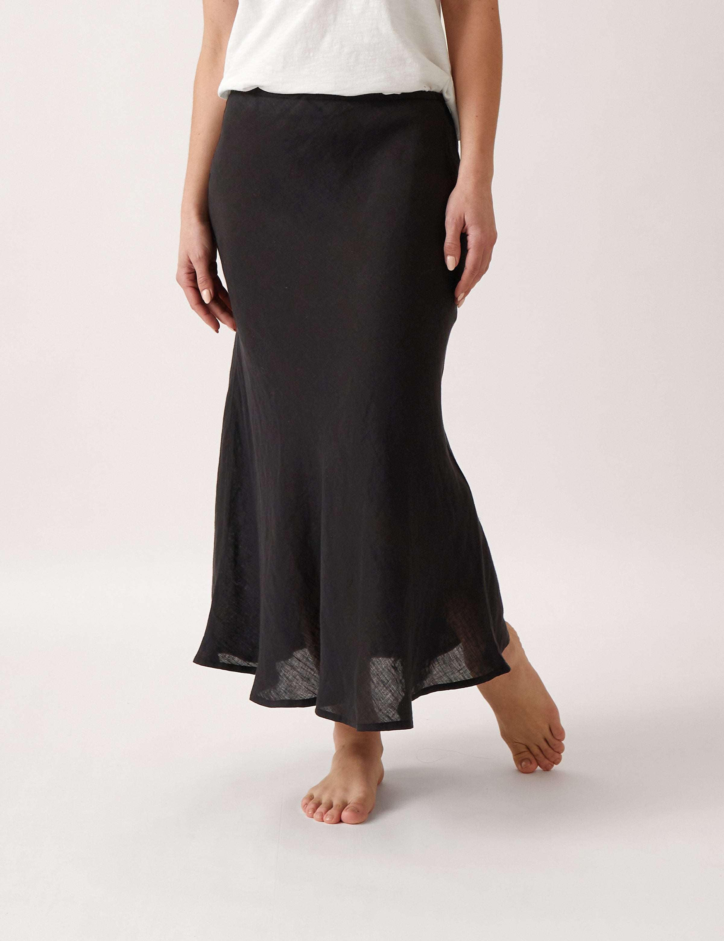 Mykonos Linen Bias Skirt | Black-1