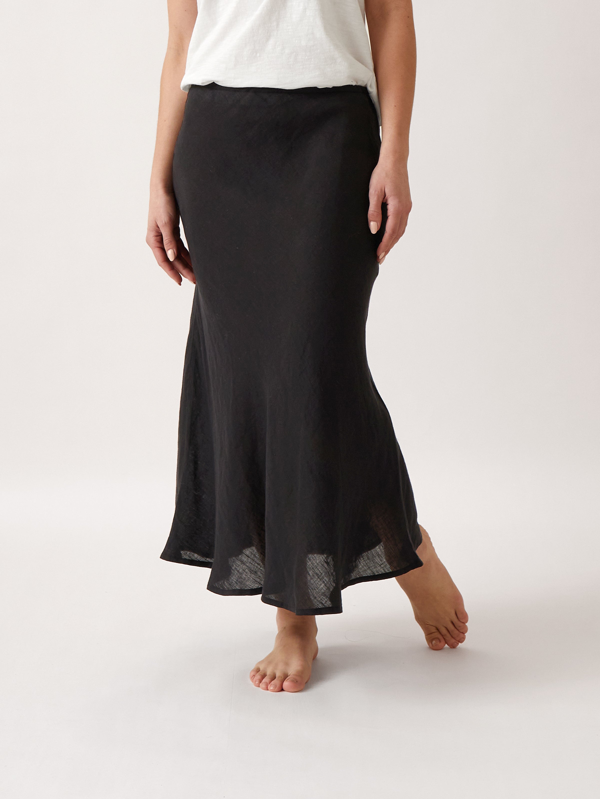 Mykonos Linen Bias Skirt | Black-1