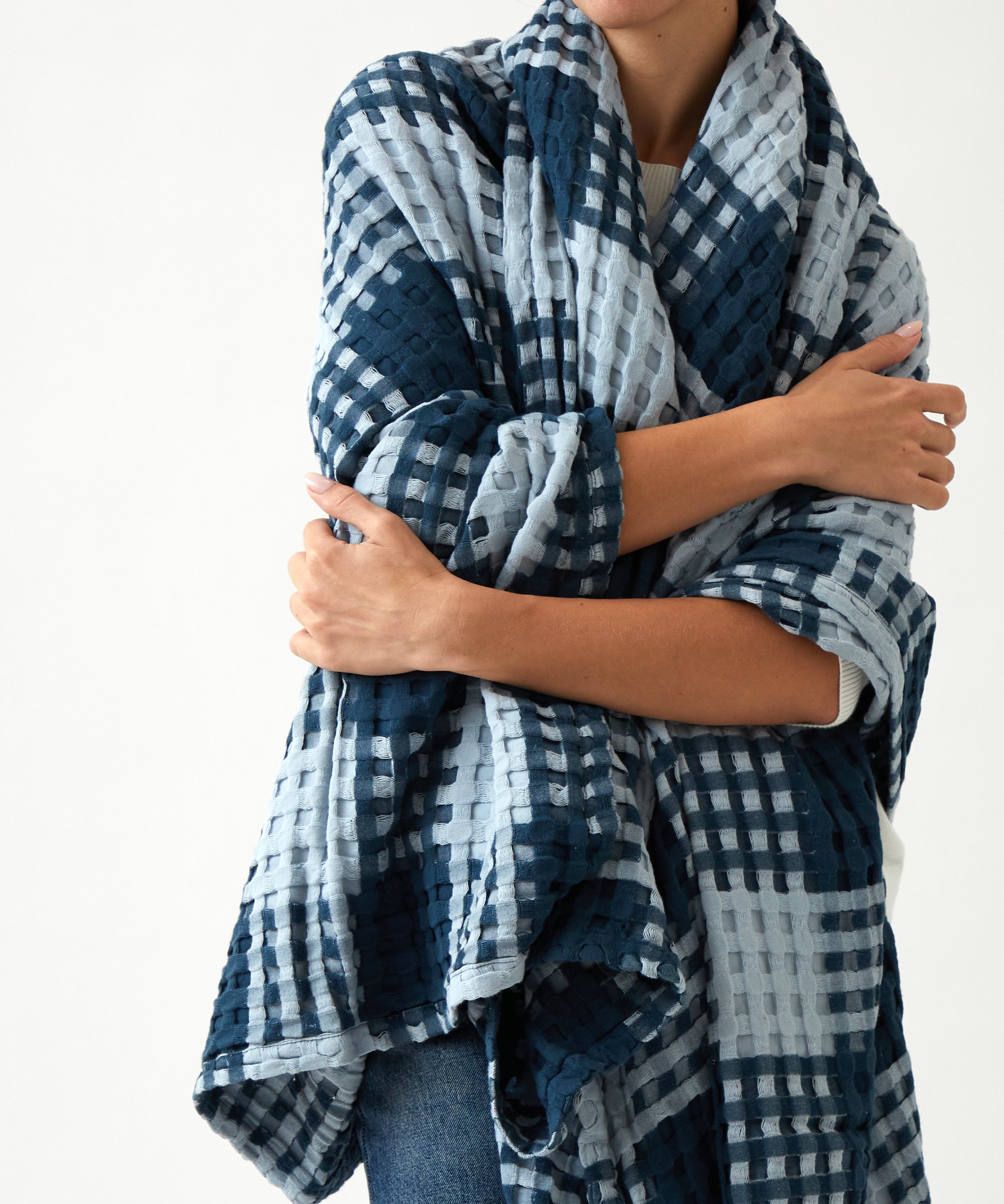 Arlo Waffle Blanket | Blue / Navy-2