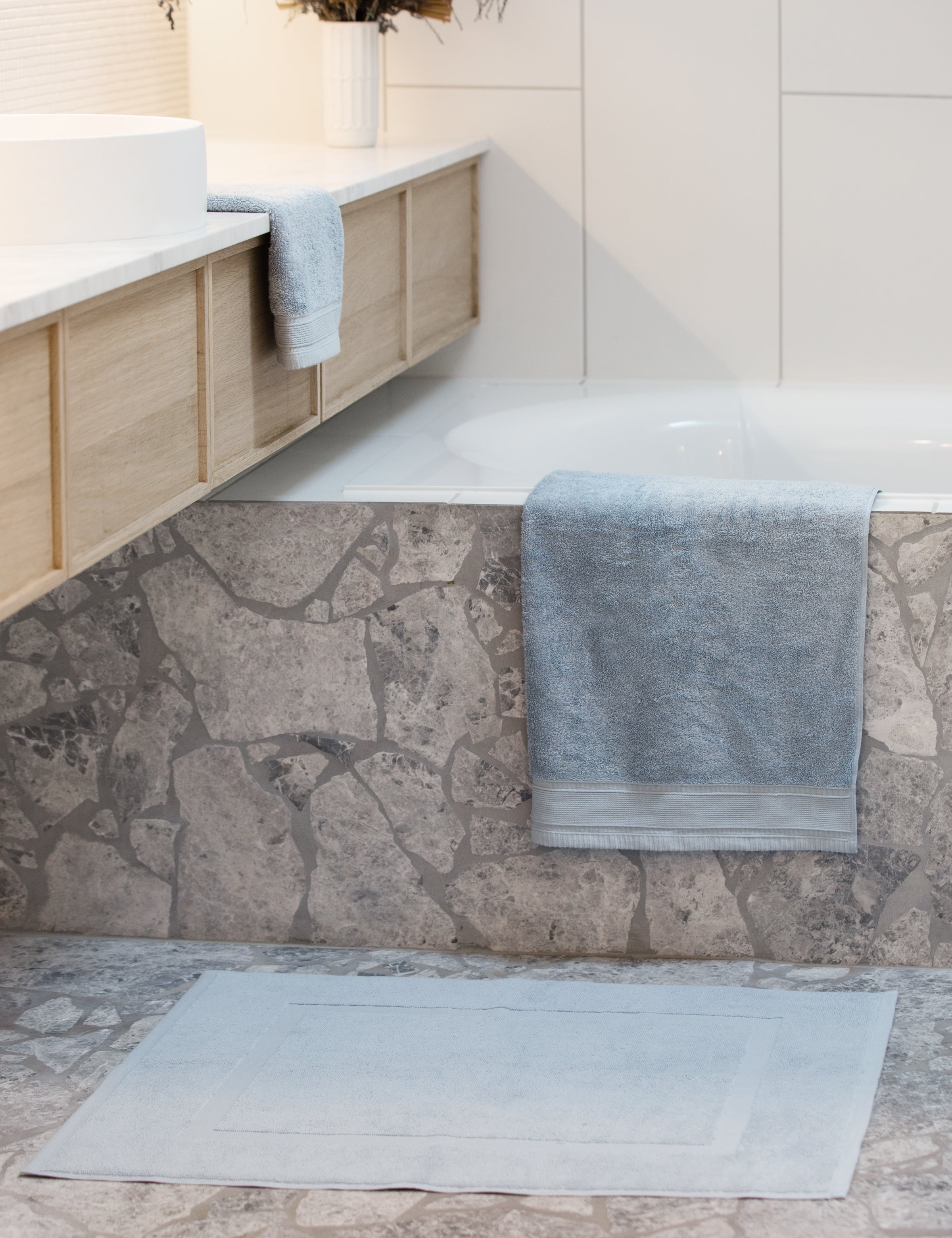 Oasis Bath Towel | Atlantic Blue-4