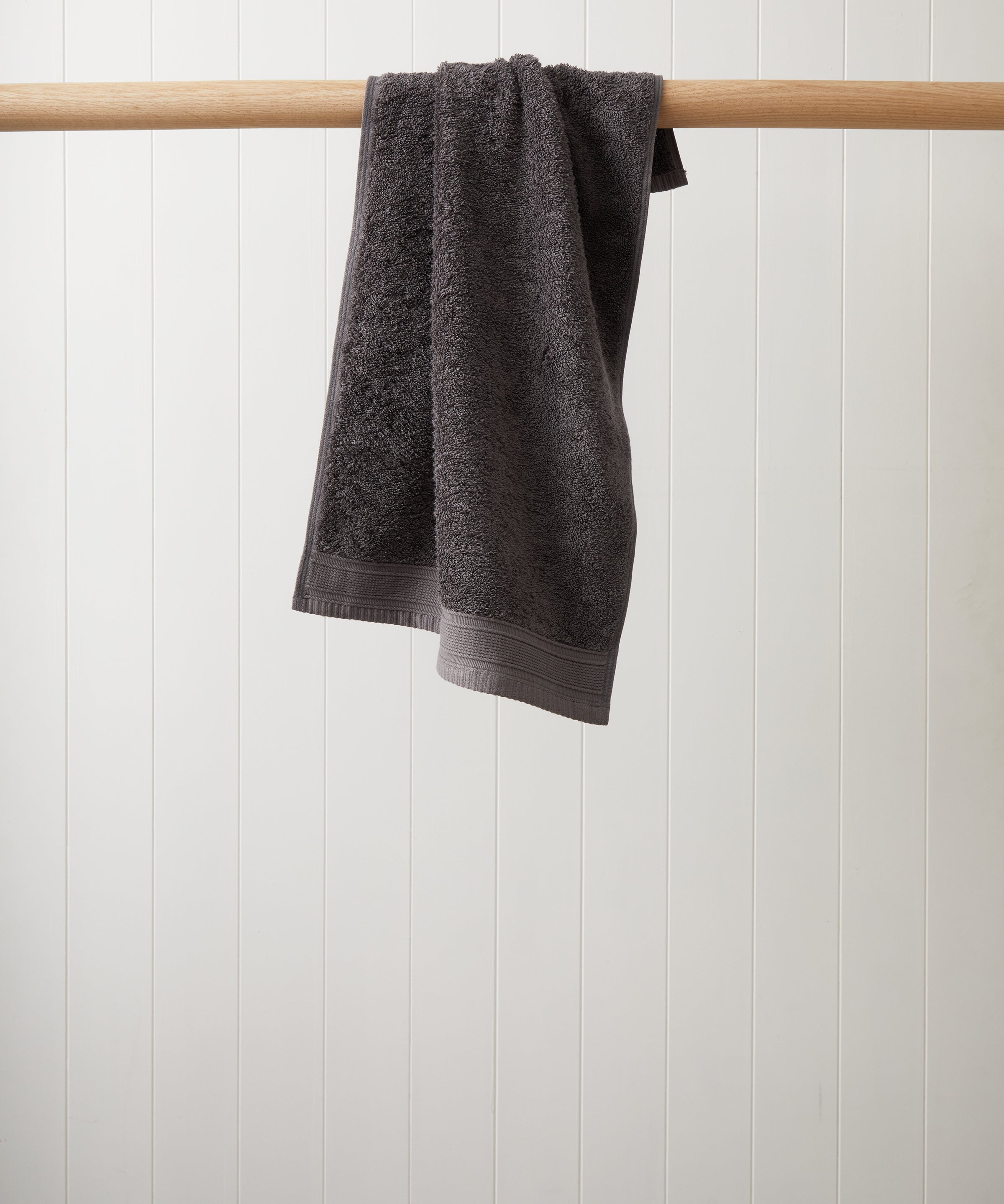 Oasis Hand Towel | Charcoal-1
