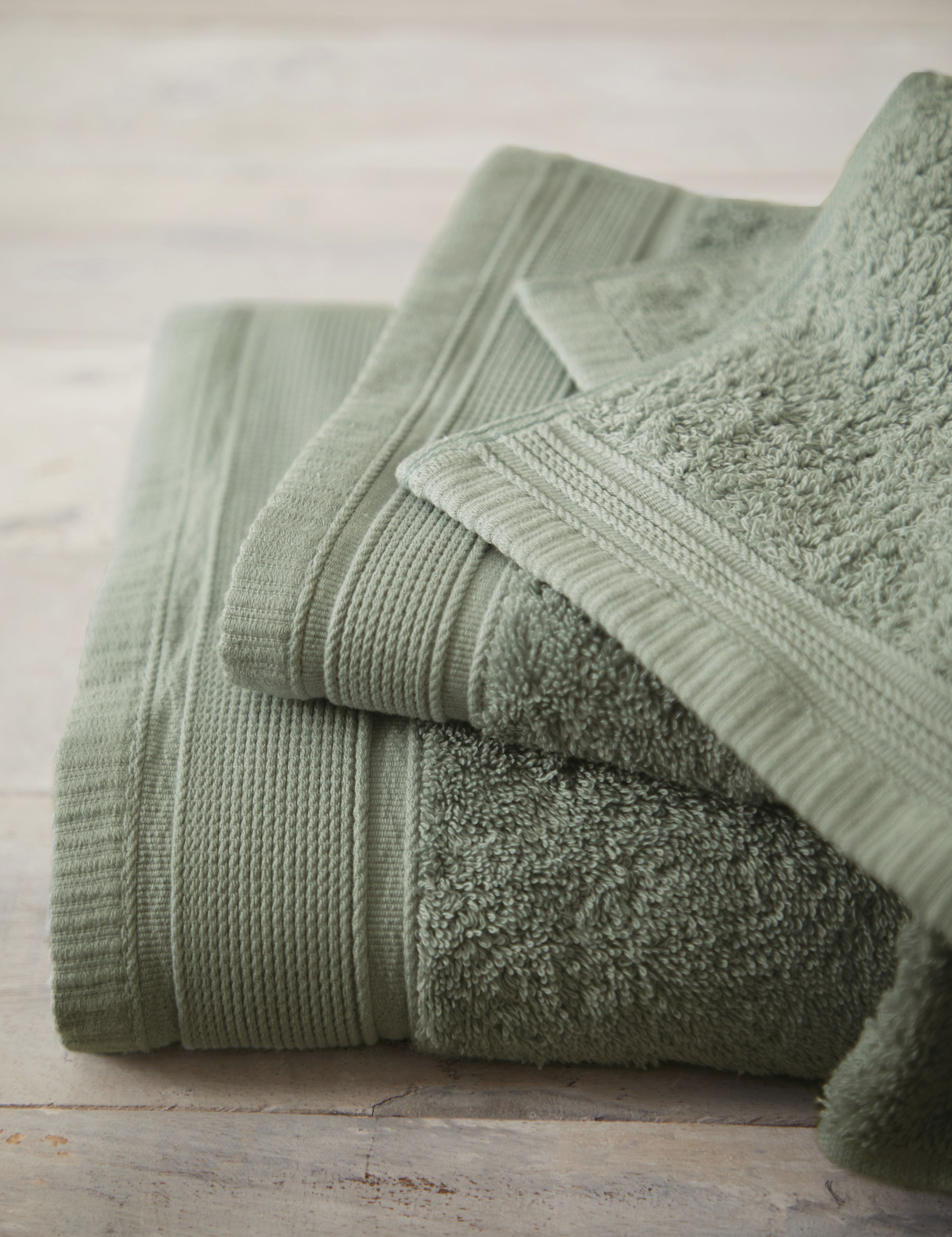 Oasis Hand Towel | Fern-3