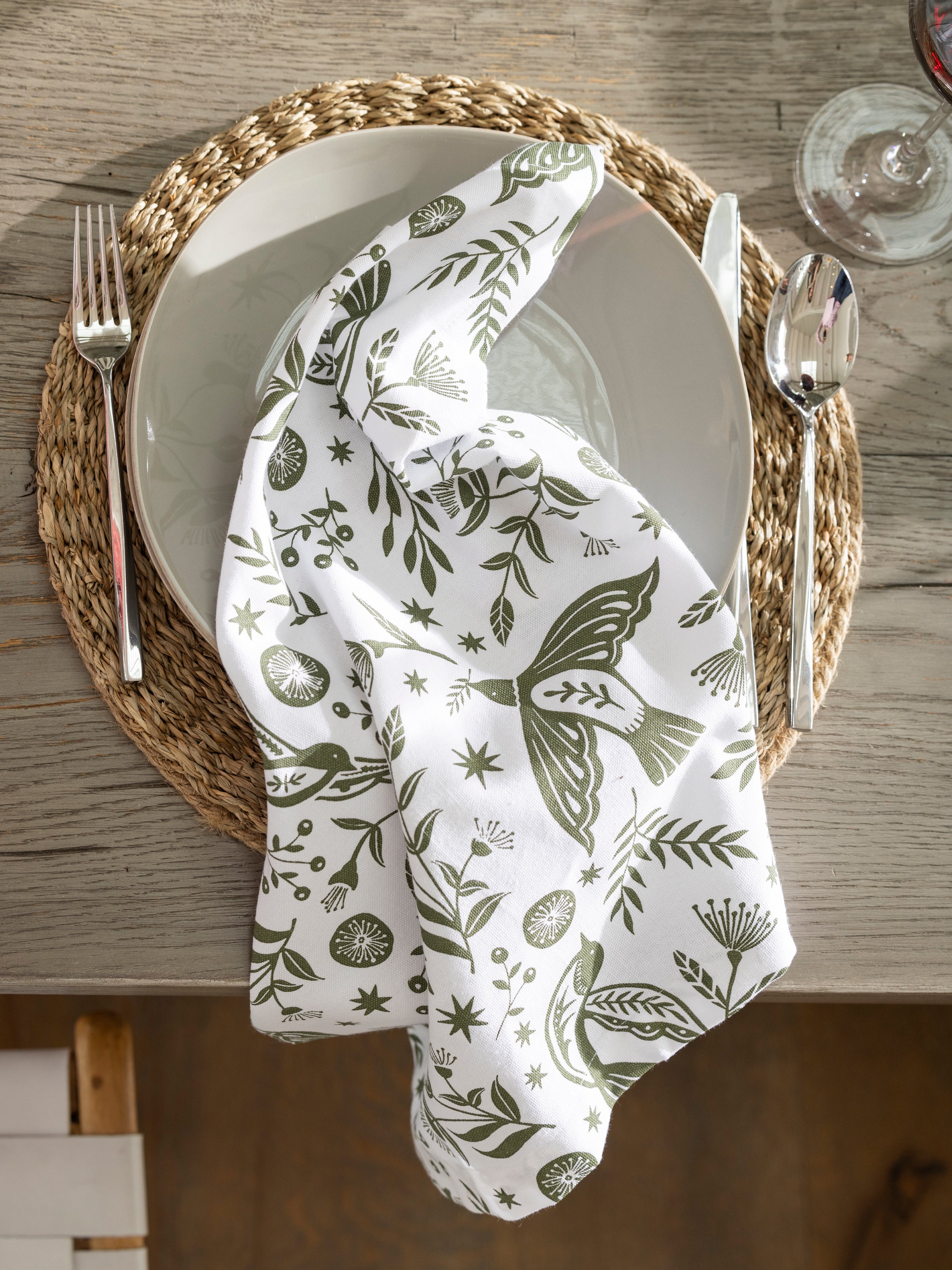 Peace Doves Napkin Sets of 4 | Green-2