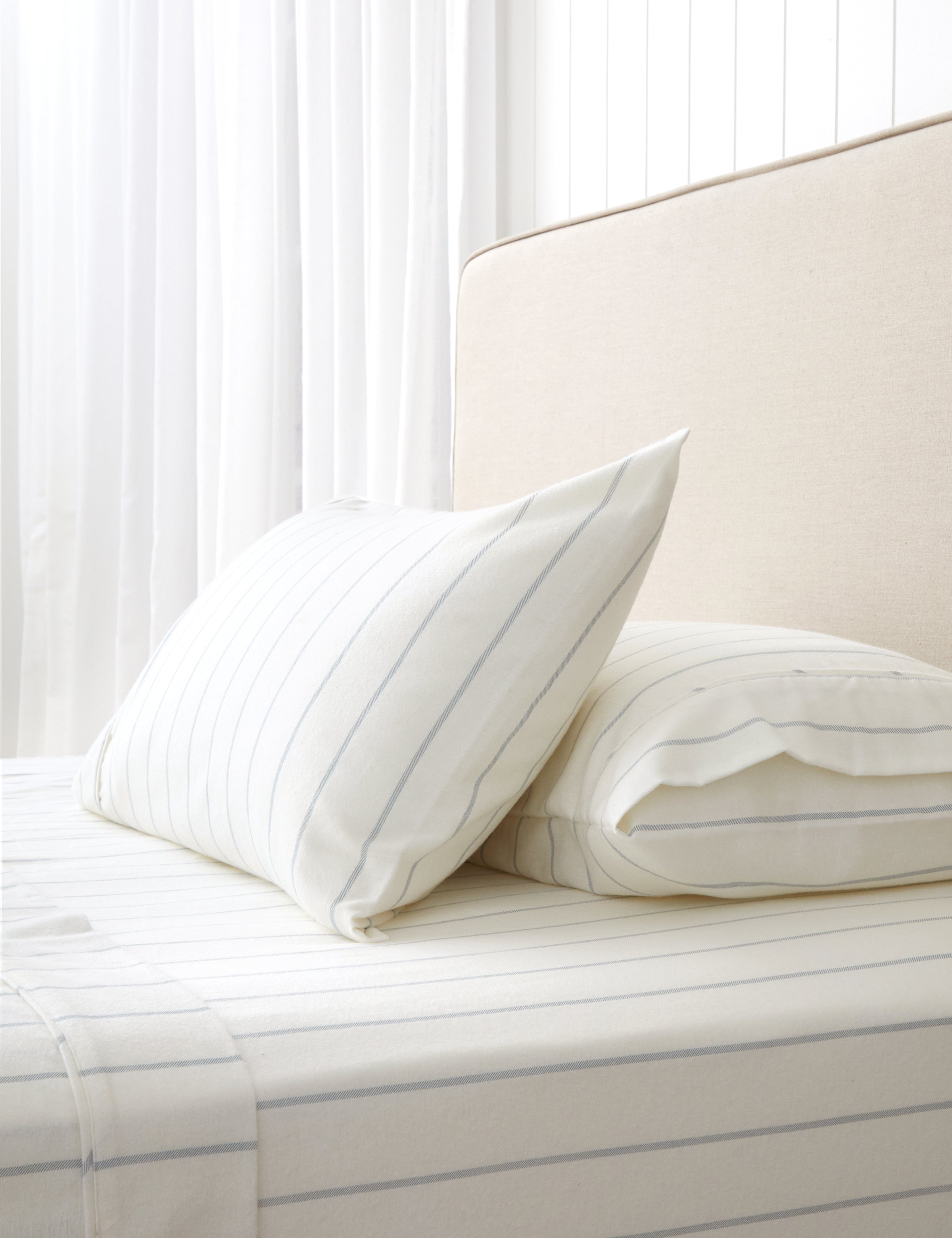 Pinnacle Flannel Sheet Set | Blue Stripe-1