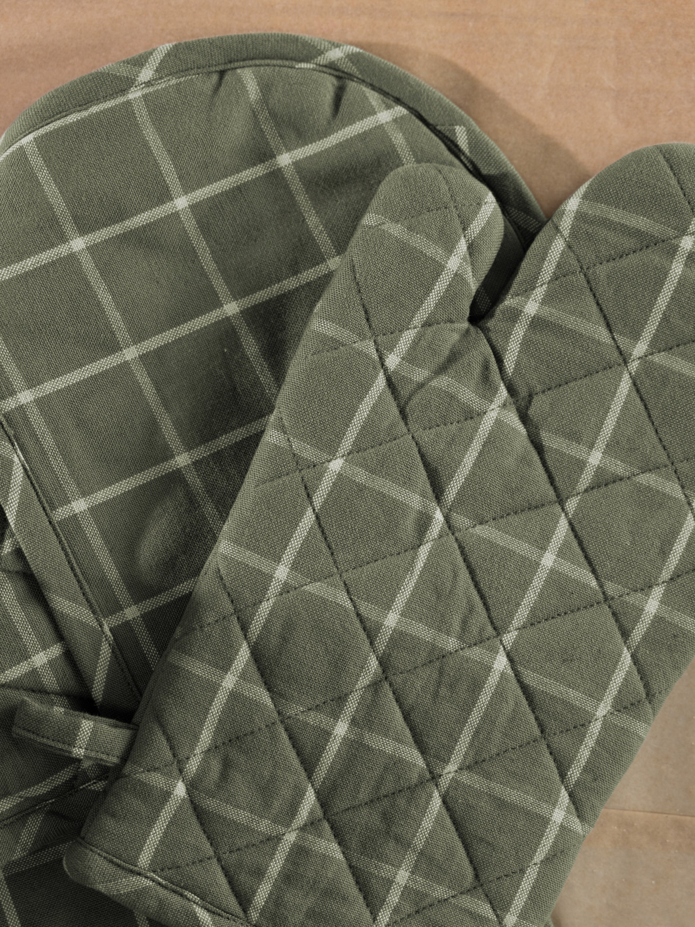 Potager Double Oven Glove | Olive Check-2