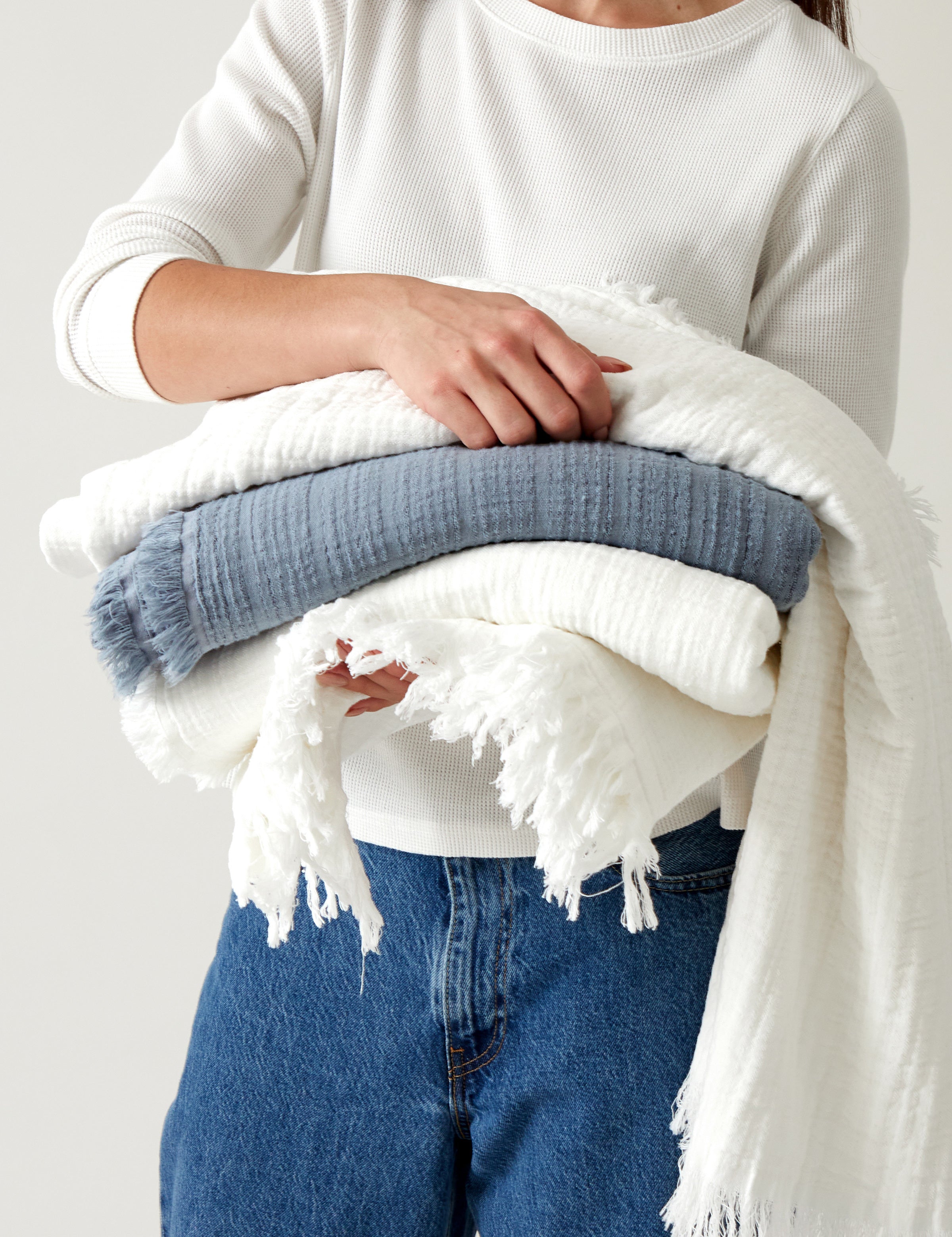 Rome Throw | White-3