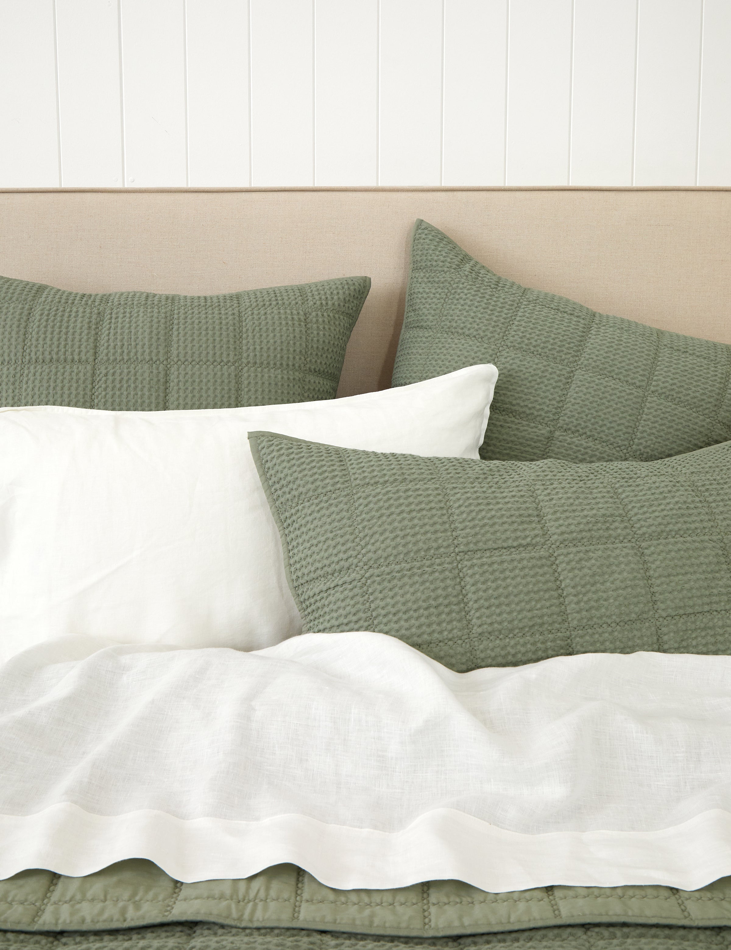 Sloane Waffle Quilt | Dark Sage-2